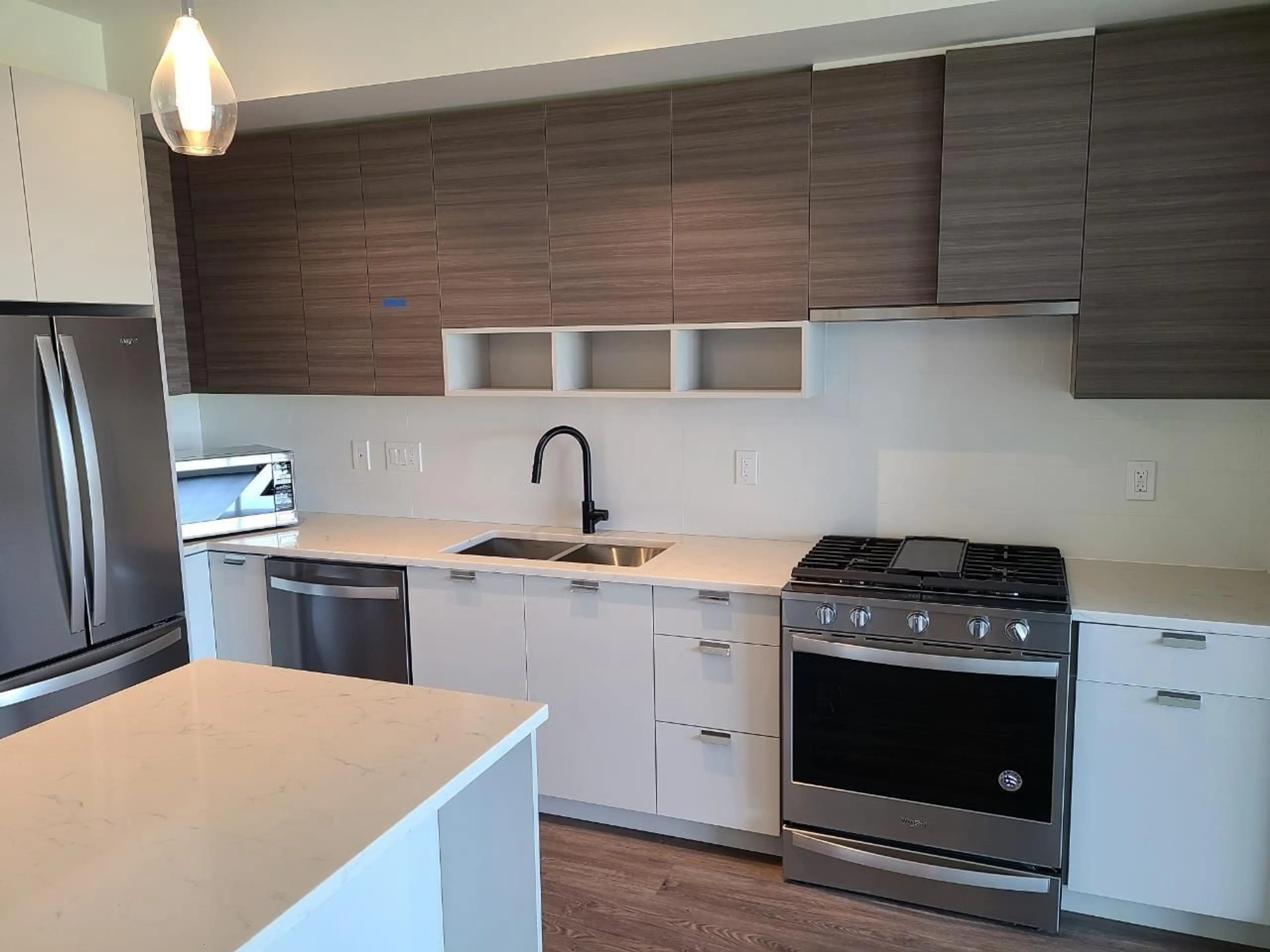 Standard kitchen, wood/laminate floor for A327 - 20727 WILLOUGHBY TOWN CENTRE DRIVE, Langley British Columbia V2Y3N1