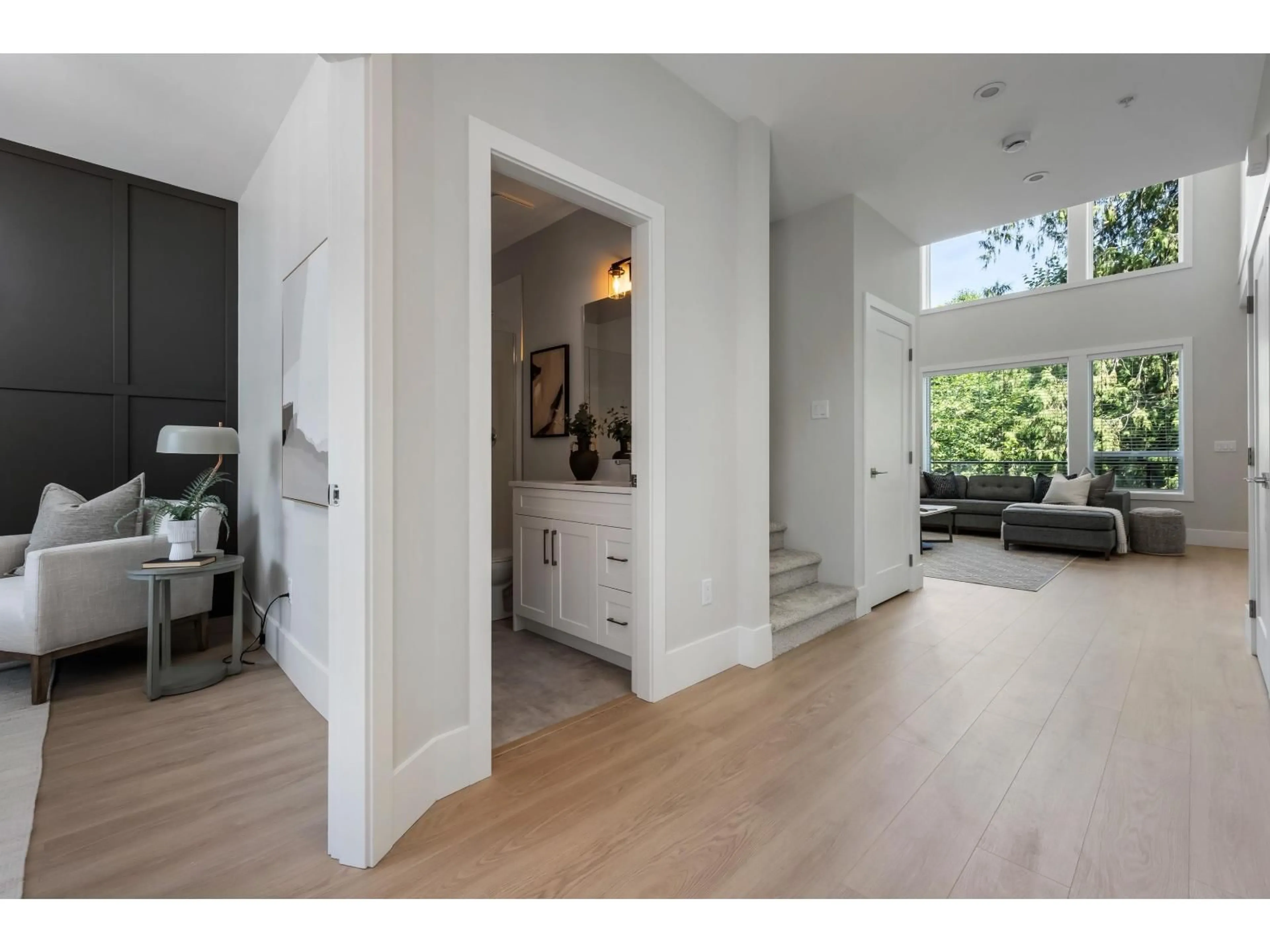 Indoor entryway for 3 - 7138 MARBLE HILL ROAD, Chilliwack British Columbia V4Z1J5