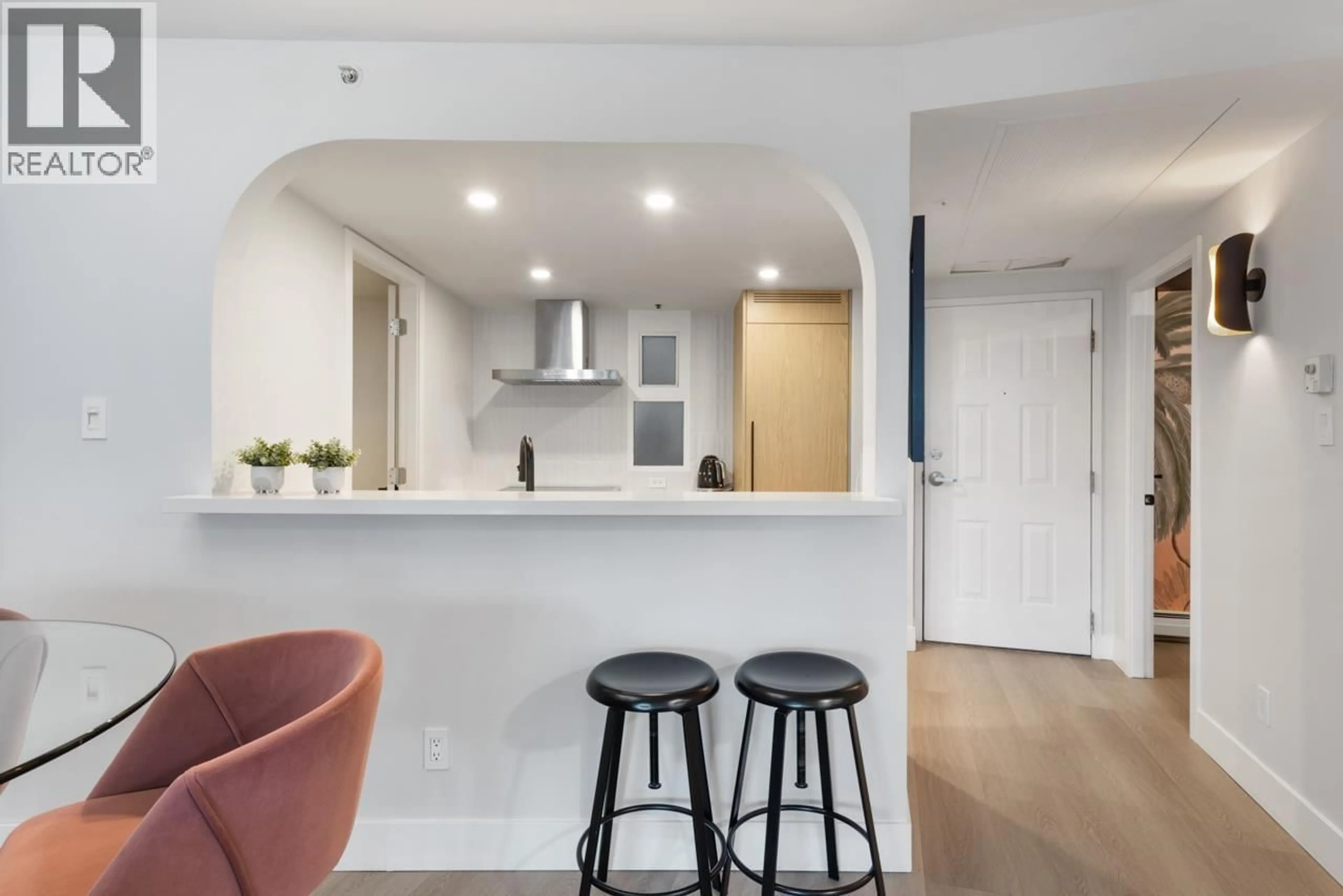 Open concept kitchen, unknown for 407 - 183 KEEFER PLACE, Vancouver British Columbia V6B6B9