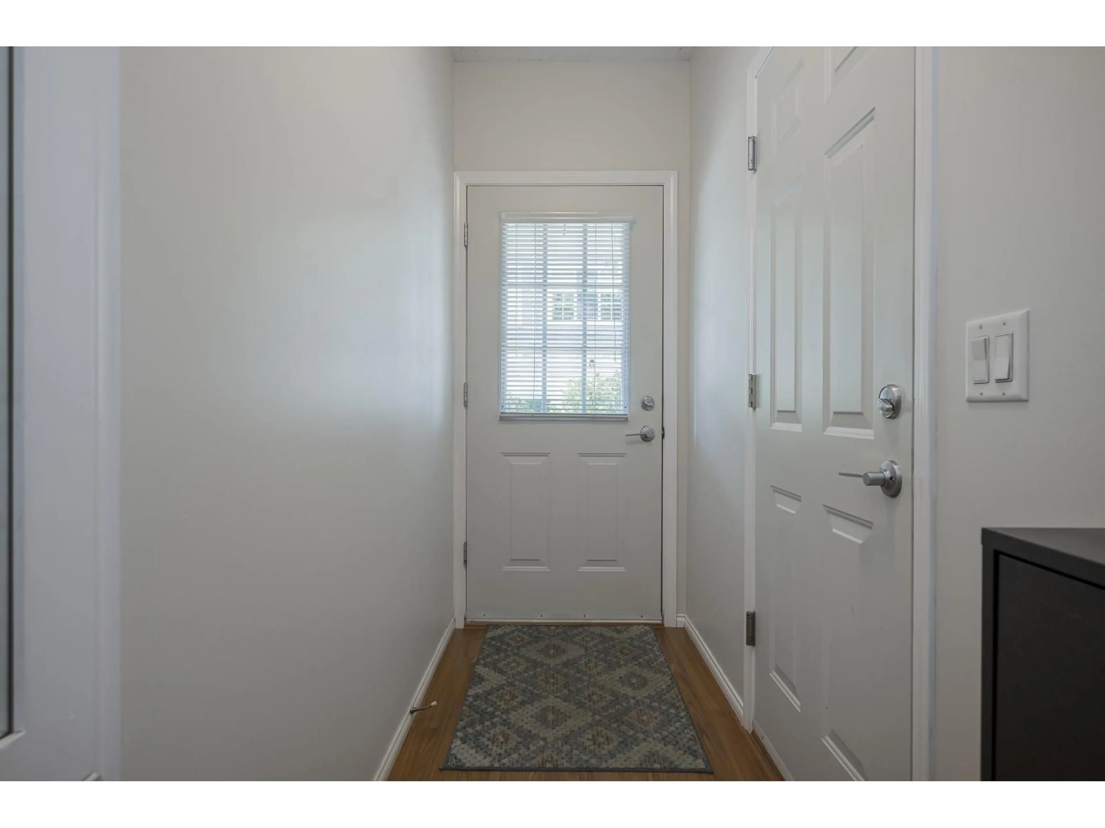 Indoor entryway for 62 - 20560 66 AVENUE, Langley British Columbia V2Y2Y8