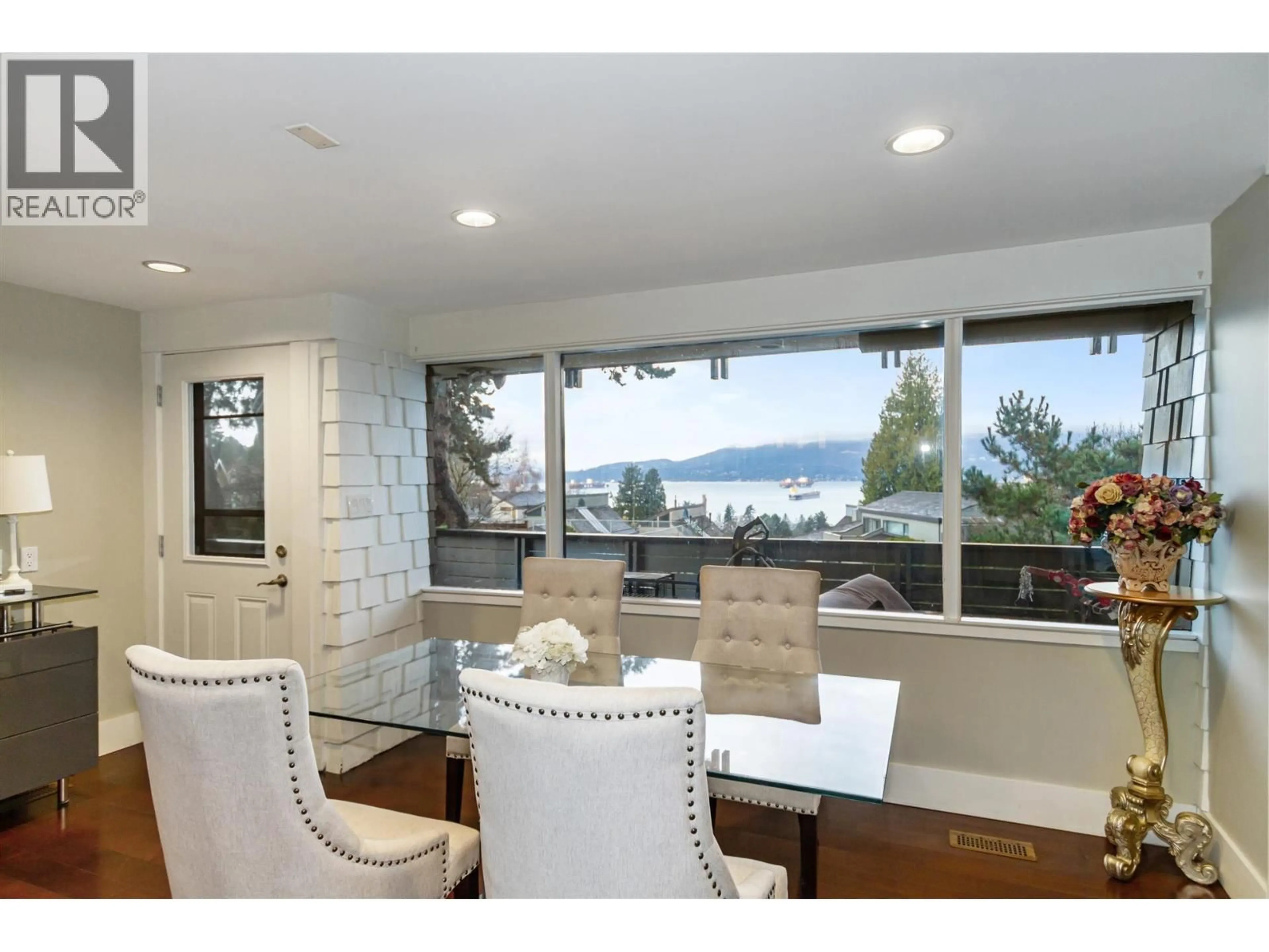 Unknown for 1995 SASAMAT PLACE, Vancouver British Columbia V6R4A3