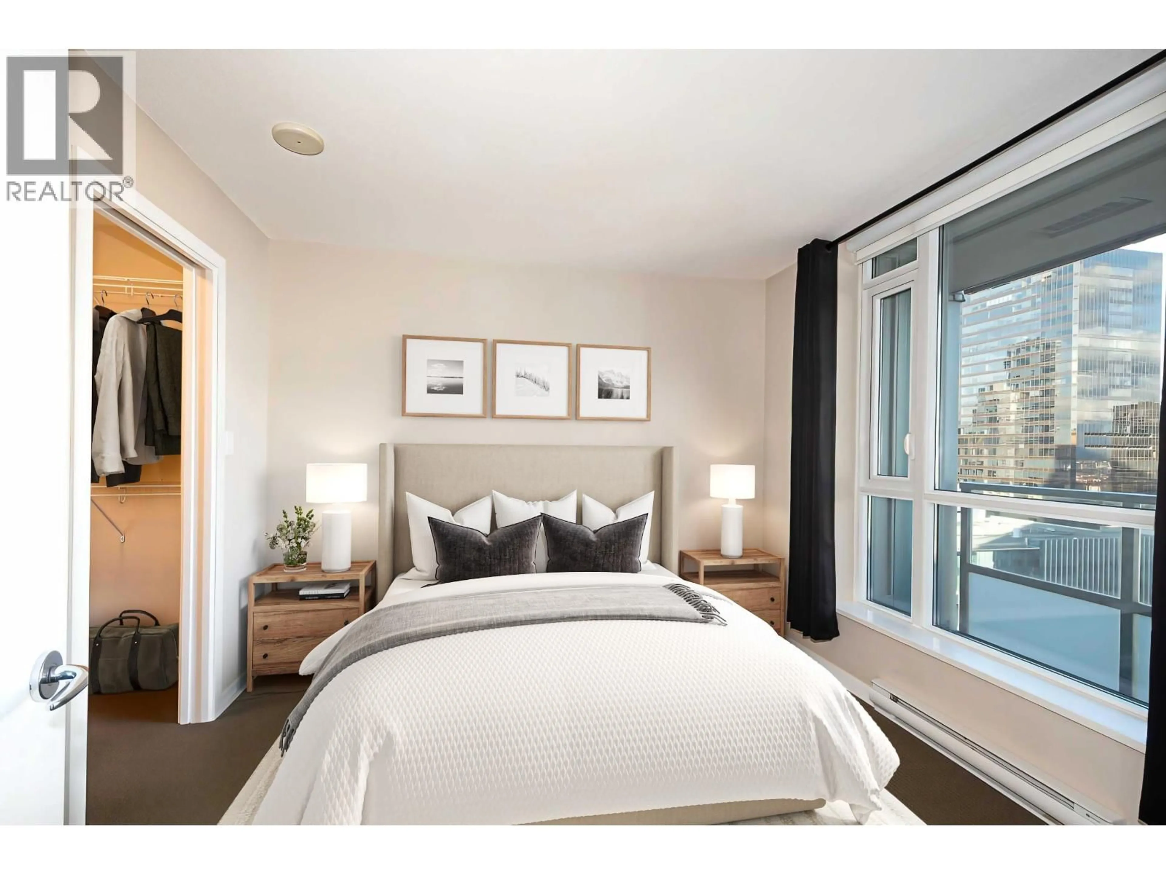 Bedroom with bed, wood/laminate floor for 2102 - 833 SEYMOUR STREET, Vancouver British Columbia V6B0G4