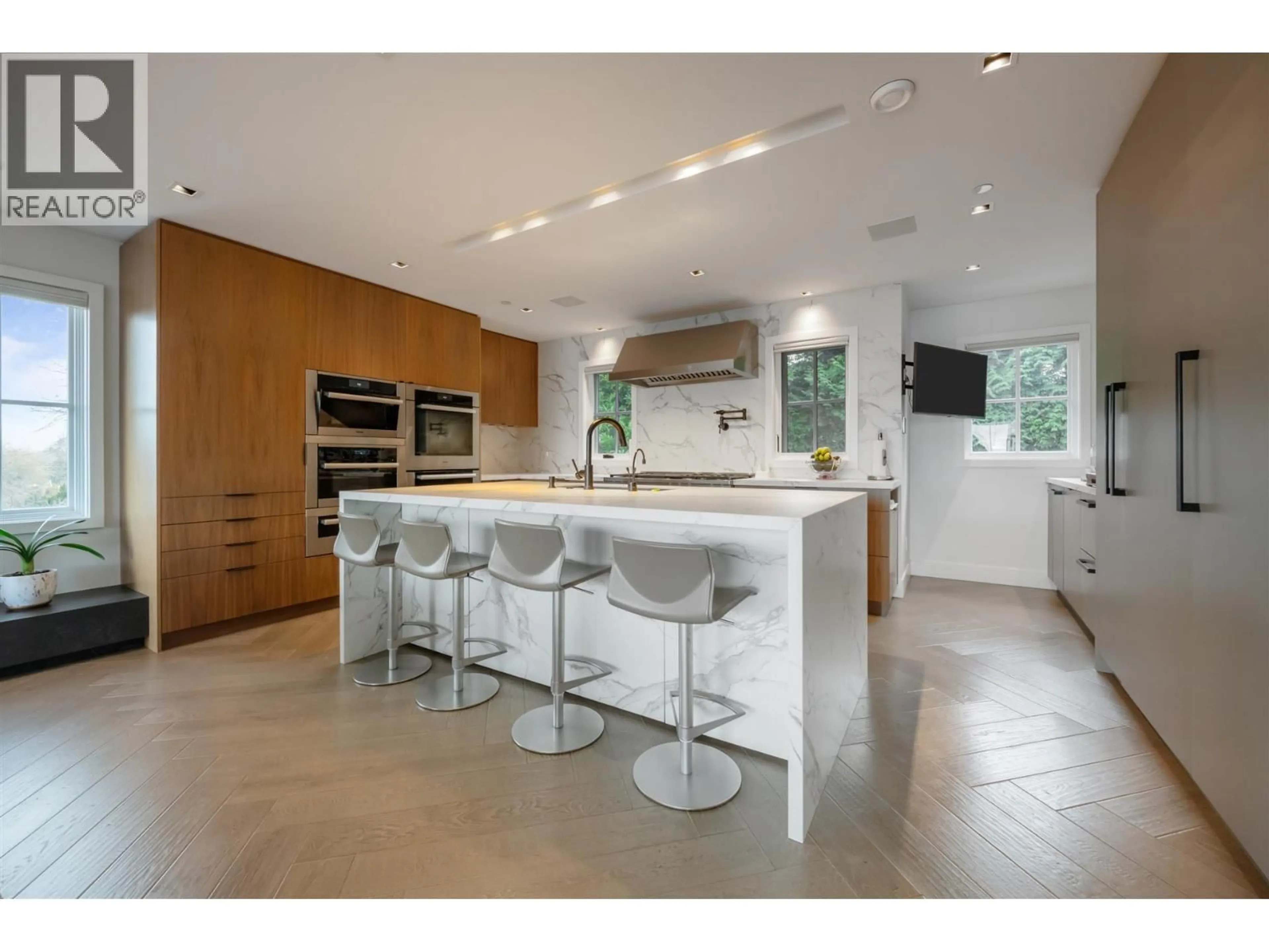 Contemporary kitchen, ceramic/tile floor for 4546 LANGARA AVENUE, Vancouver British Columbia V6R1C8