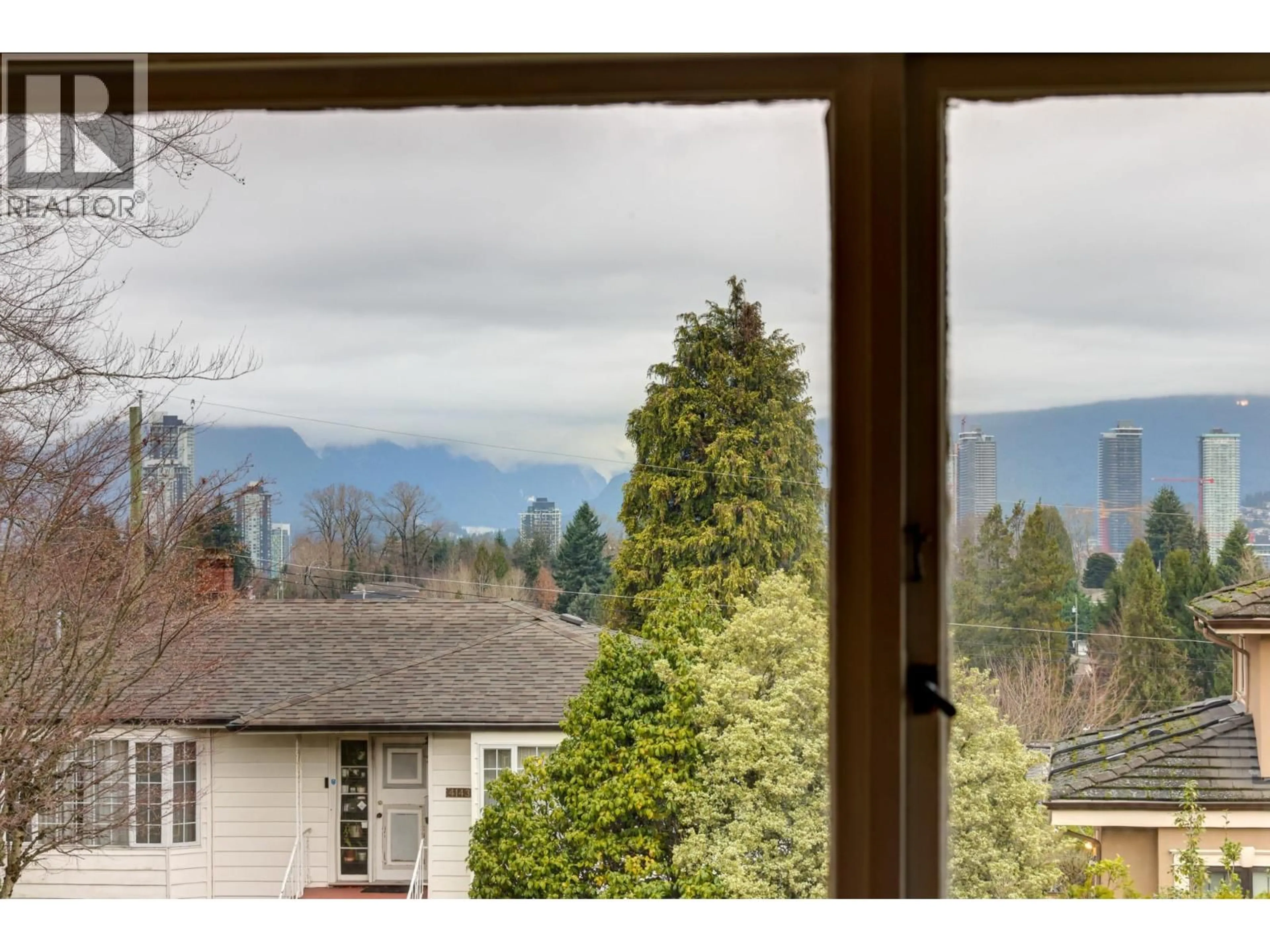 A pic from outside/outdoor area/front of a property/back of a property/a pic from drone, mountain view for 4144 PRICE CRESCENT, Burnaby British Columbia V5G2N1