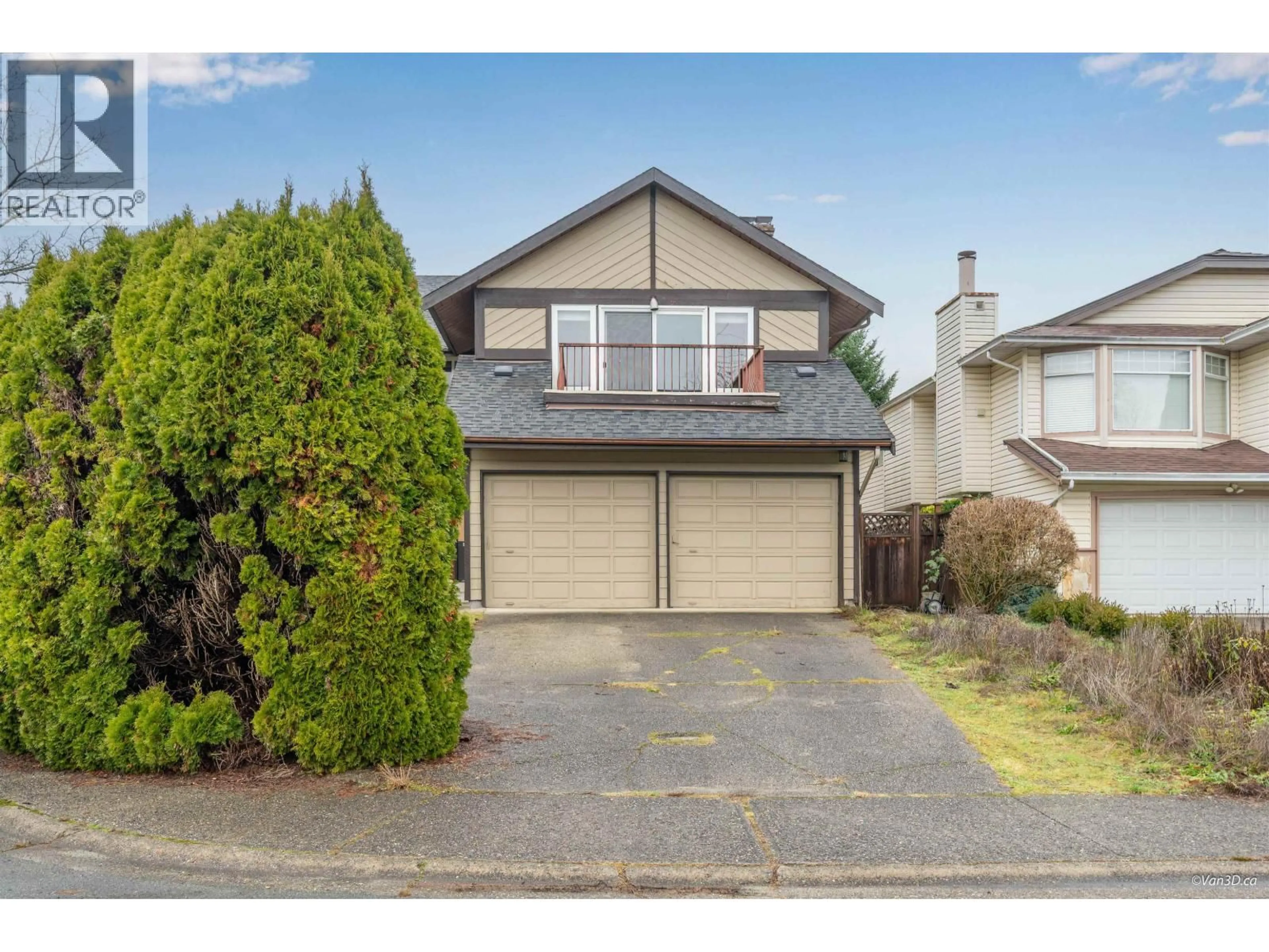 Home with vinyl exterior material, street for 2813 WINDRUM AVENUE, Coquitlam British Columbia V3B6B8