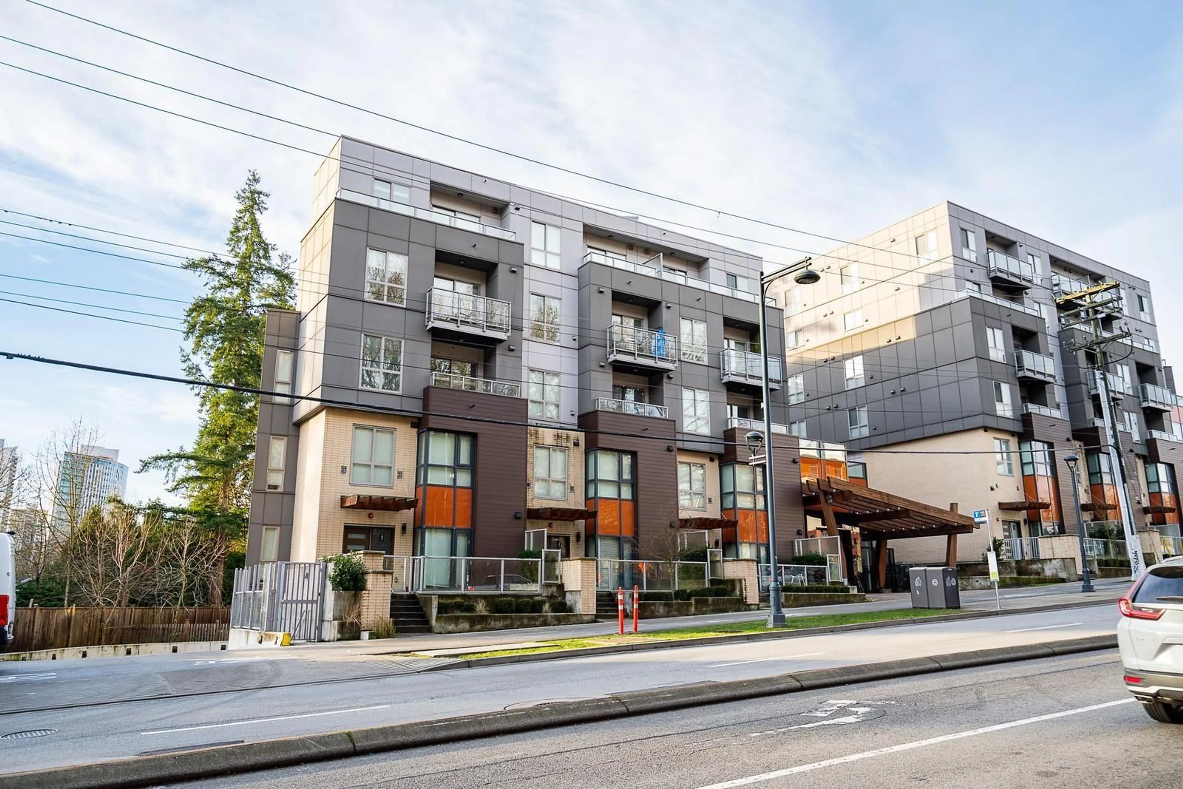 Patio, street for 107 - 9689 140 STREET, Surrey British Columbia V3T0P3