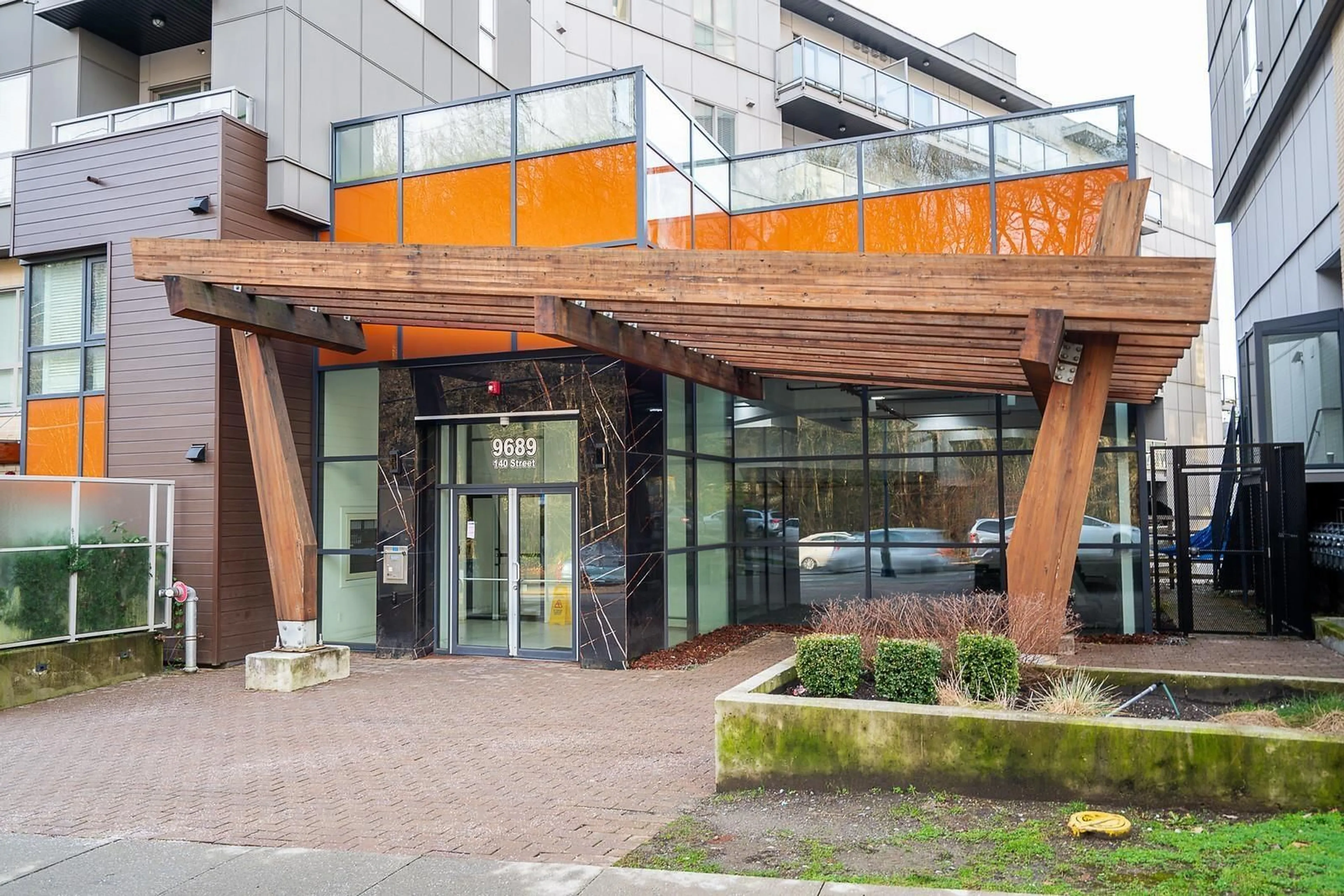 Indoor foyer for 107 - 9689 140 STREET, Surrey British Columbia V3T0P3