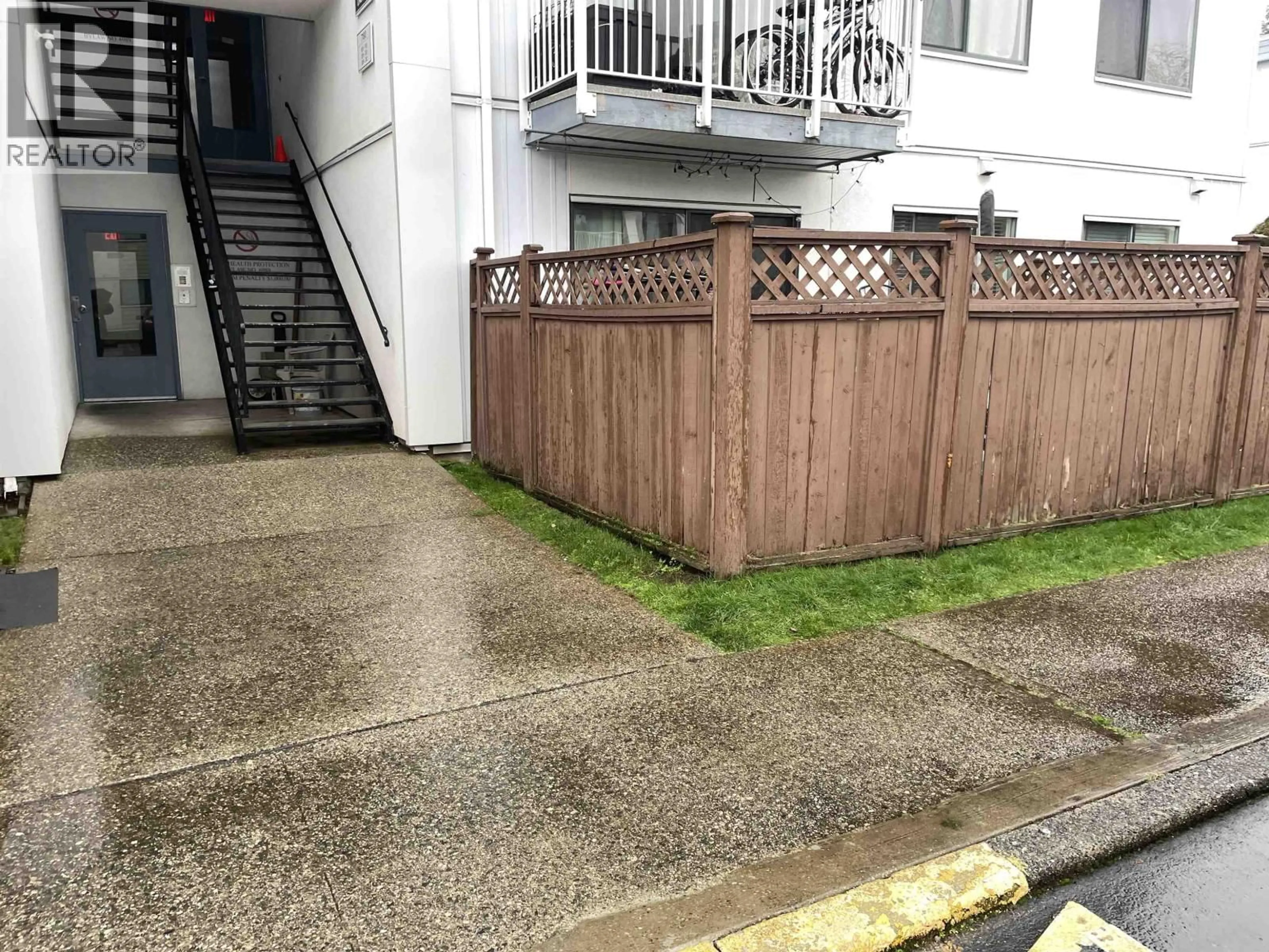 Patio, street for 110 - 7180 LINDSAY ROAD, Richmond British Columbia V7C3M6