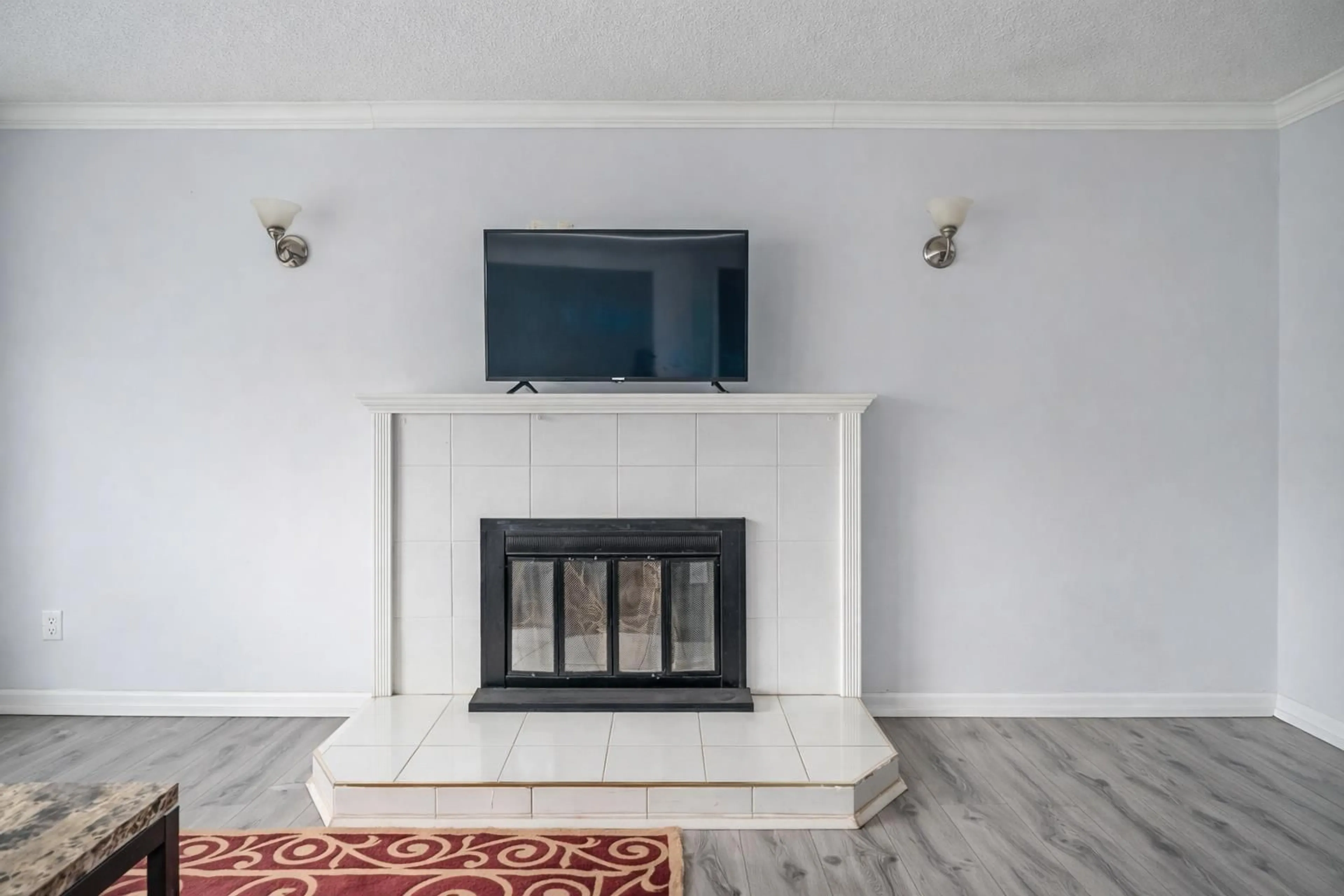 Living room with furniture, unknown for 14251 72ND AVENUE, Surrey British Columbia V3W2P9