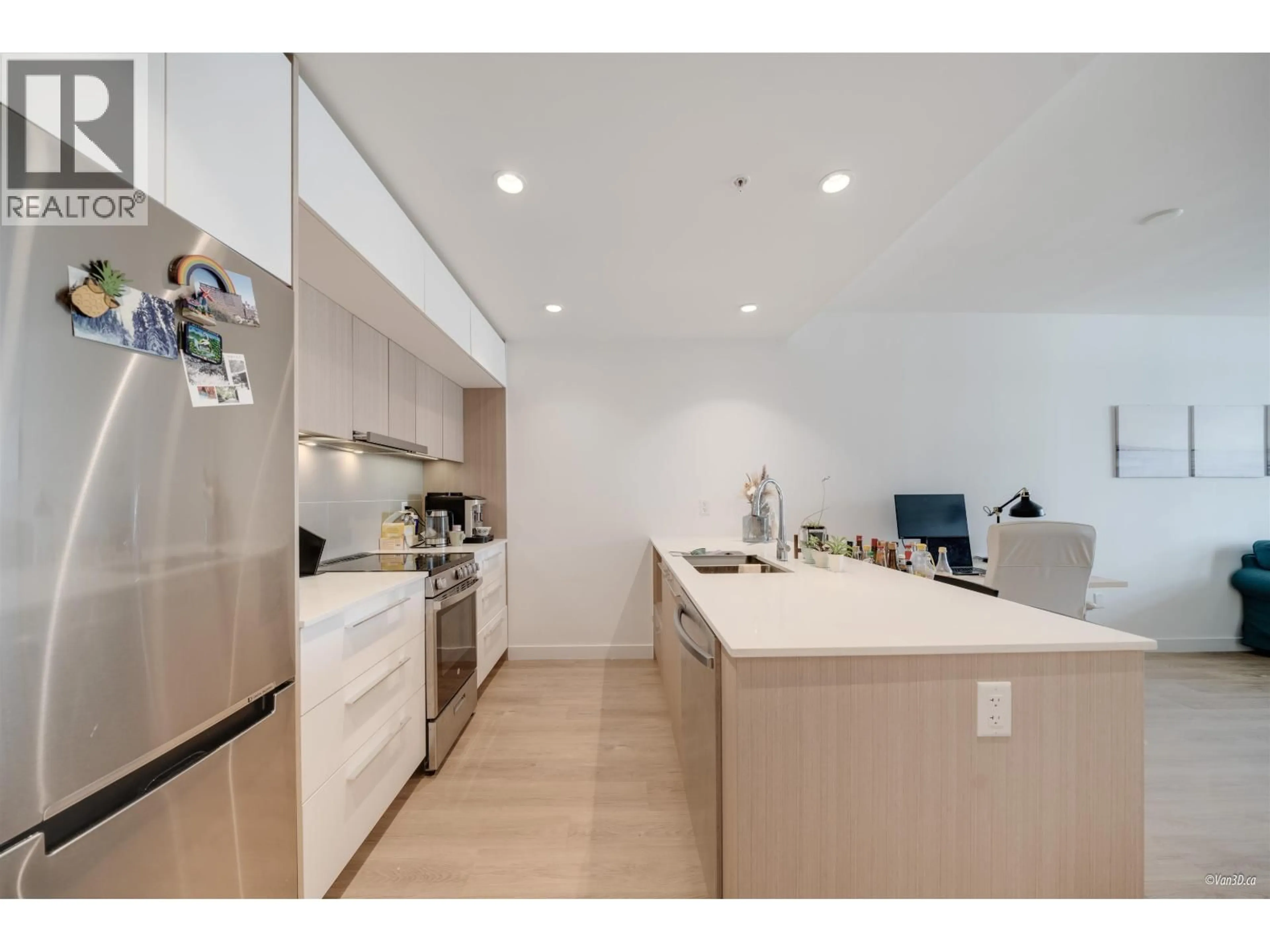 Unknown for 202 - 9580 TOWER ROAD, Burnaby British Columbia V5A0G5