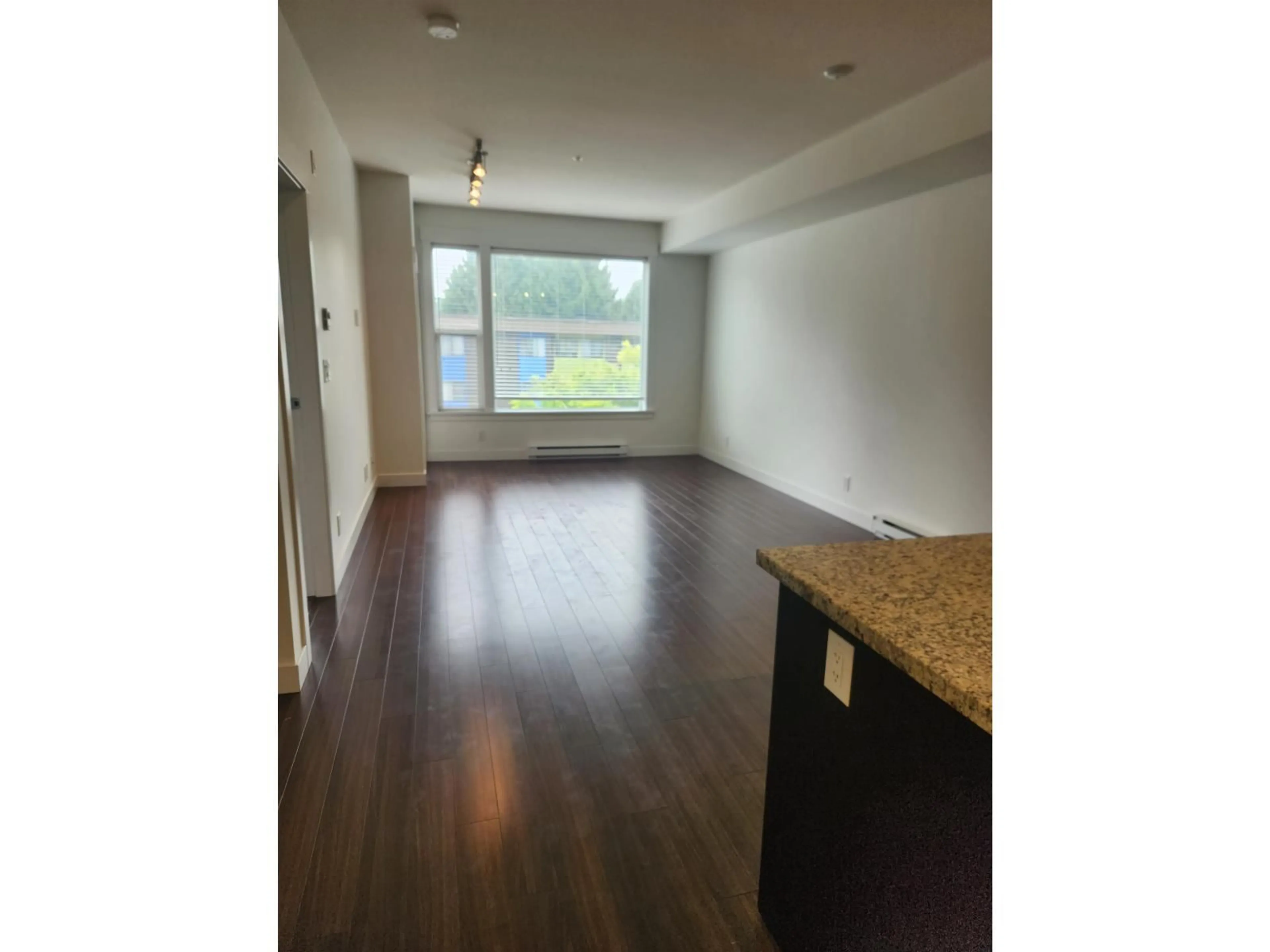 A pic of a room for 304 - 1975 MCCALLUM ROAD, Abbotsford British Columbia V2S3N3