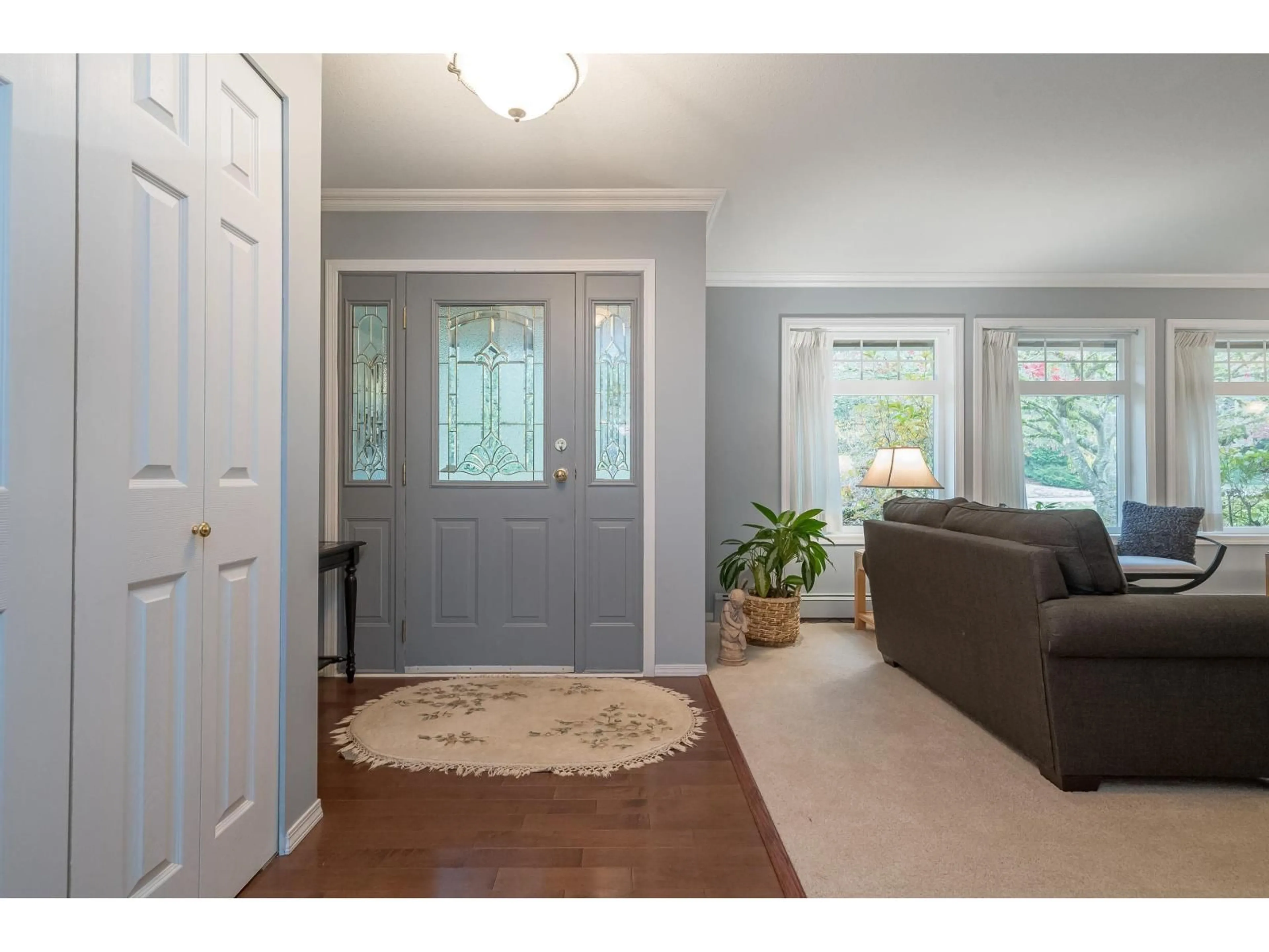 Indoor entryway for 17411 29 AVENUE, Surrey British Columbia V3Z0E7