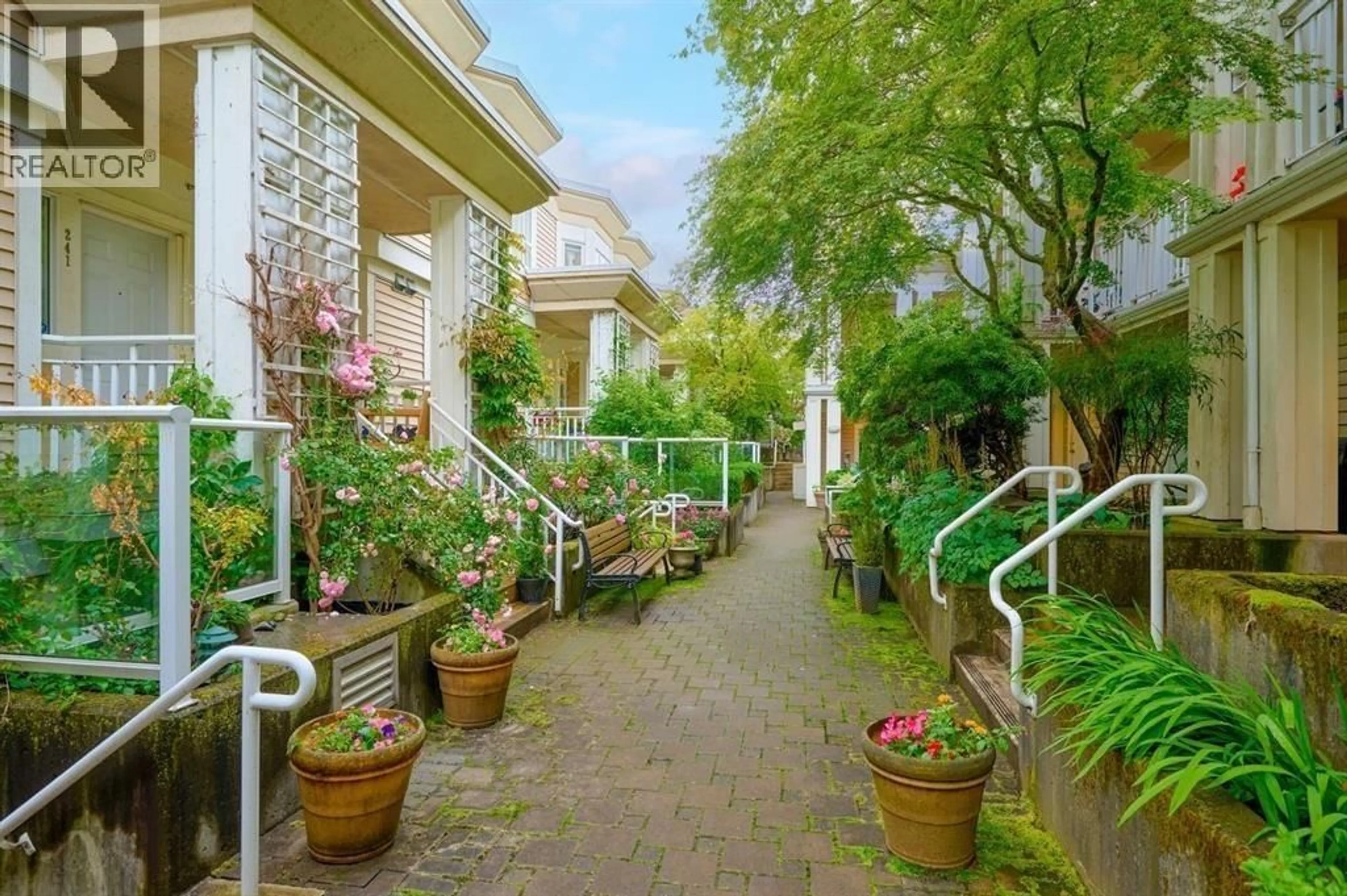 Patio, street for 307 - 2545 BROADWAY, Vancouver British Columbia V6K2E9