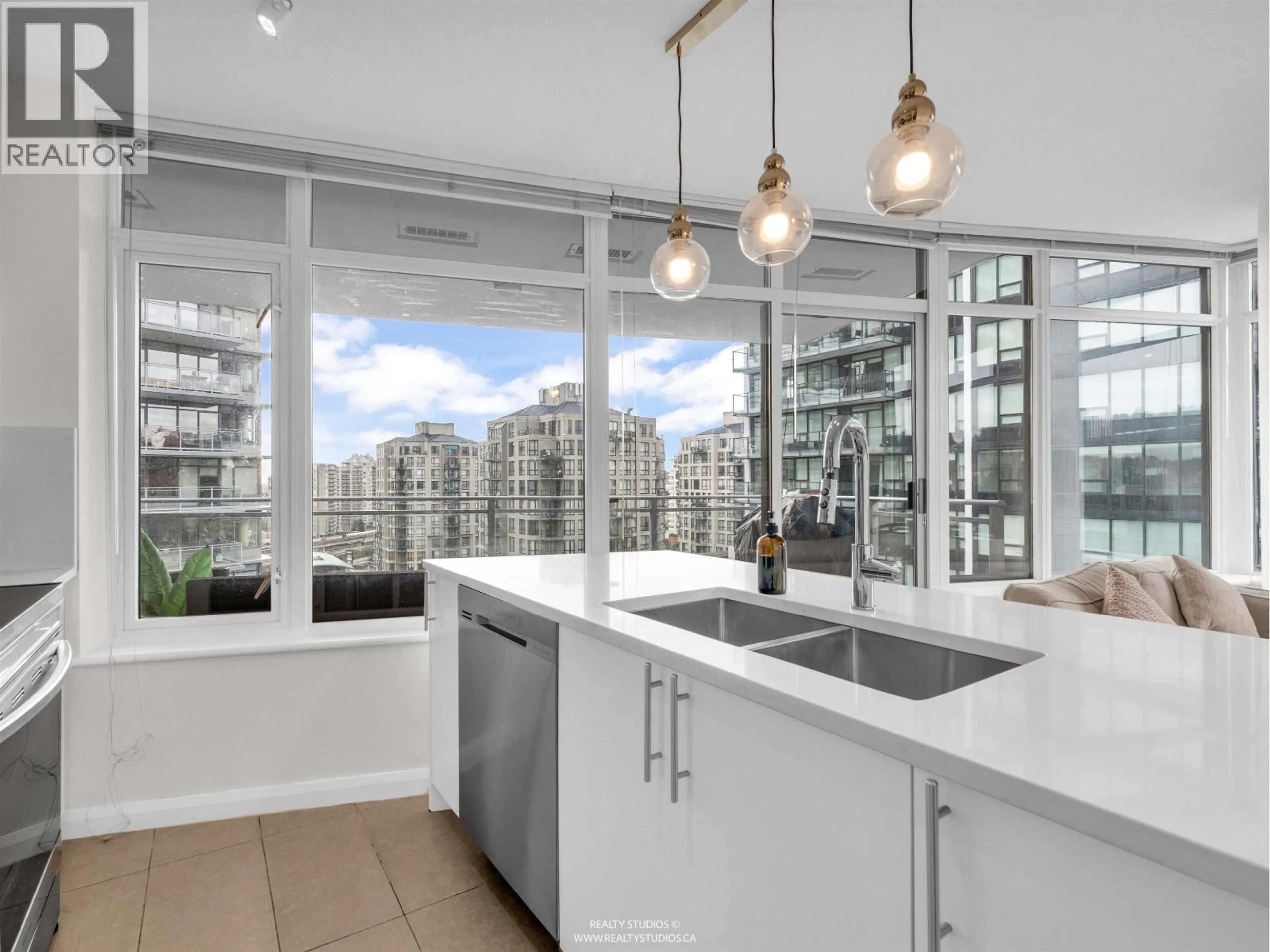 Open concept kitchen, unknown for 1608 - 888 CARNARVON ST STREET, New Westminster British Columbia V3M0C6