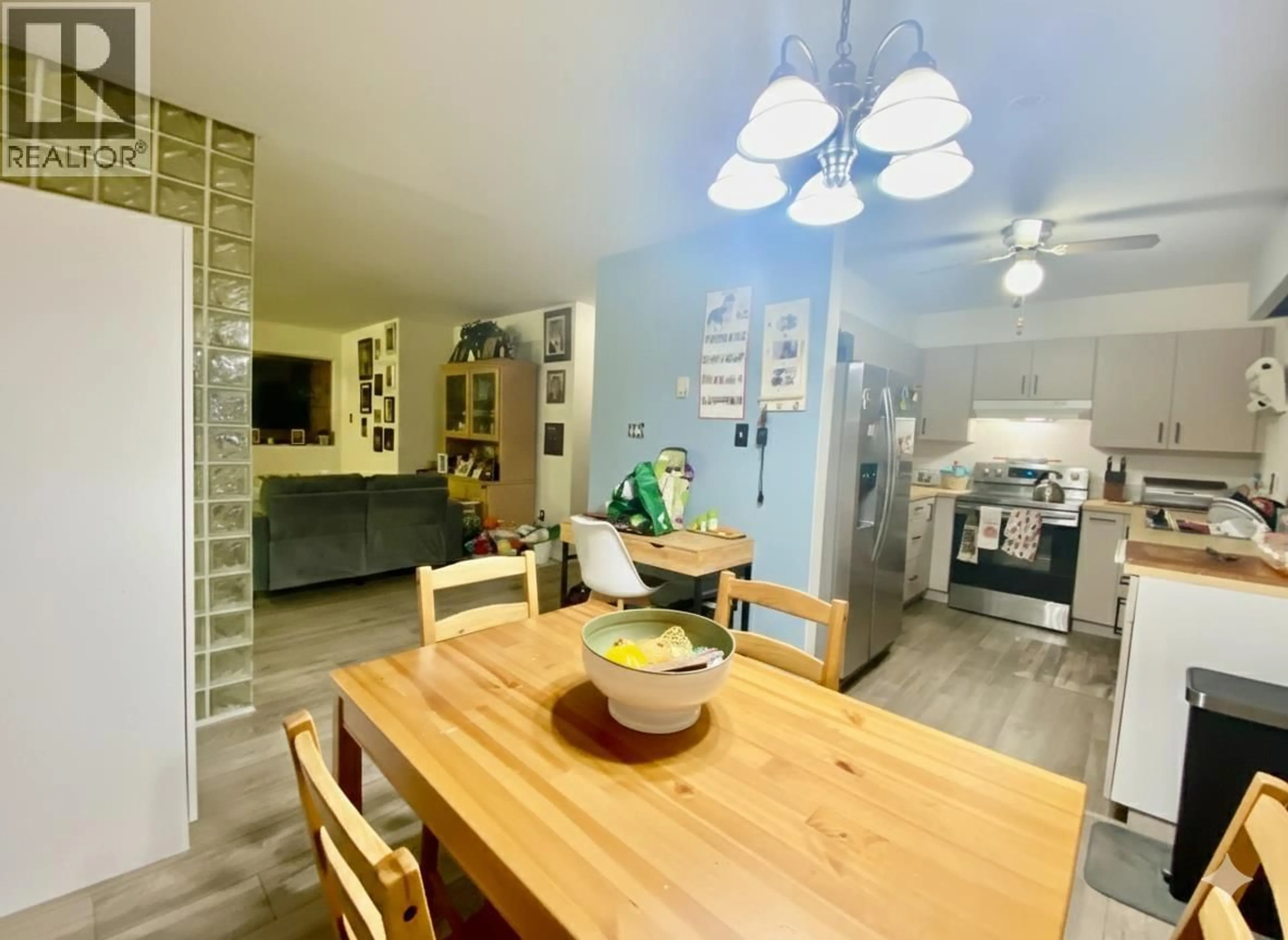 Open concept kitchen, unknown for 1134 CHATEAU PLACE, Port Moody British Columbia V3H1N6