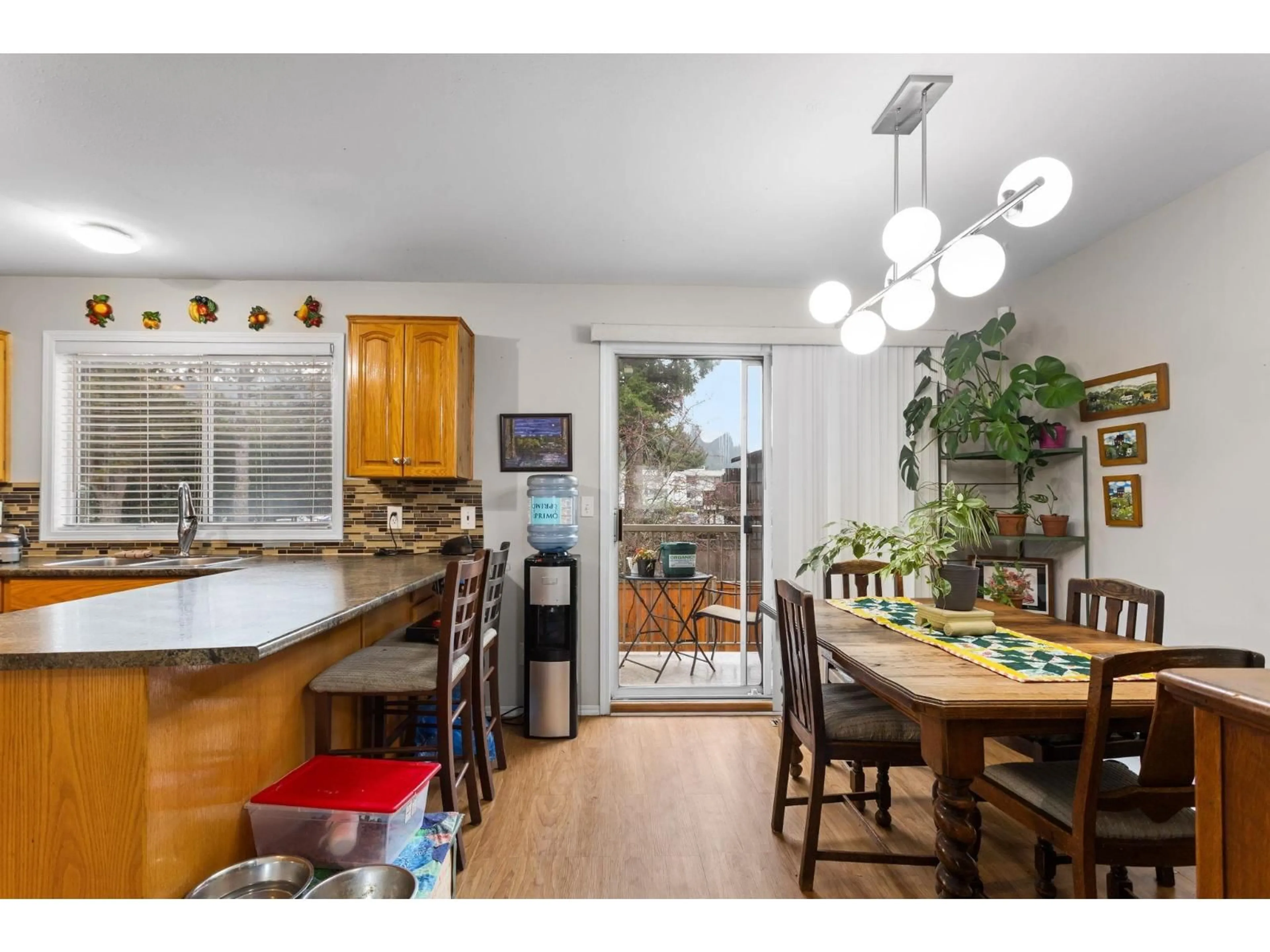 Open concept kitchen, wood/laminate floor for 24 - 5904 VEDDER ROAD, Chilliwack British Columbia V2R3E7