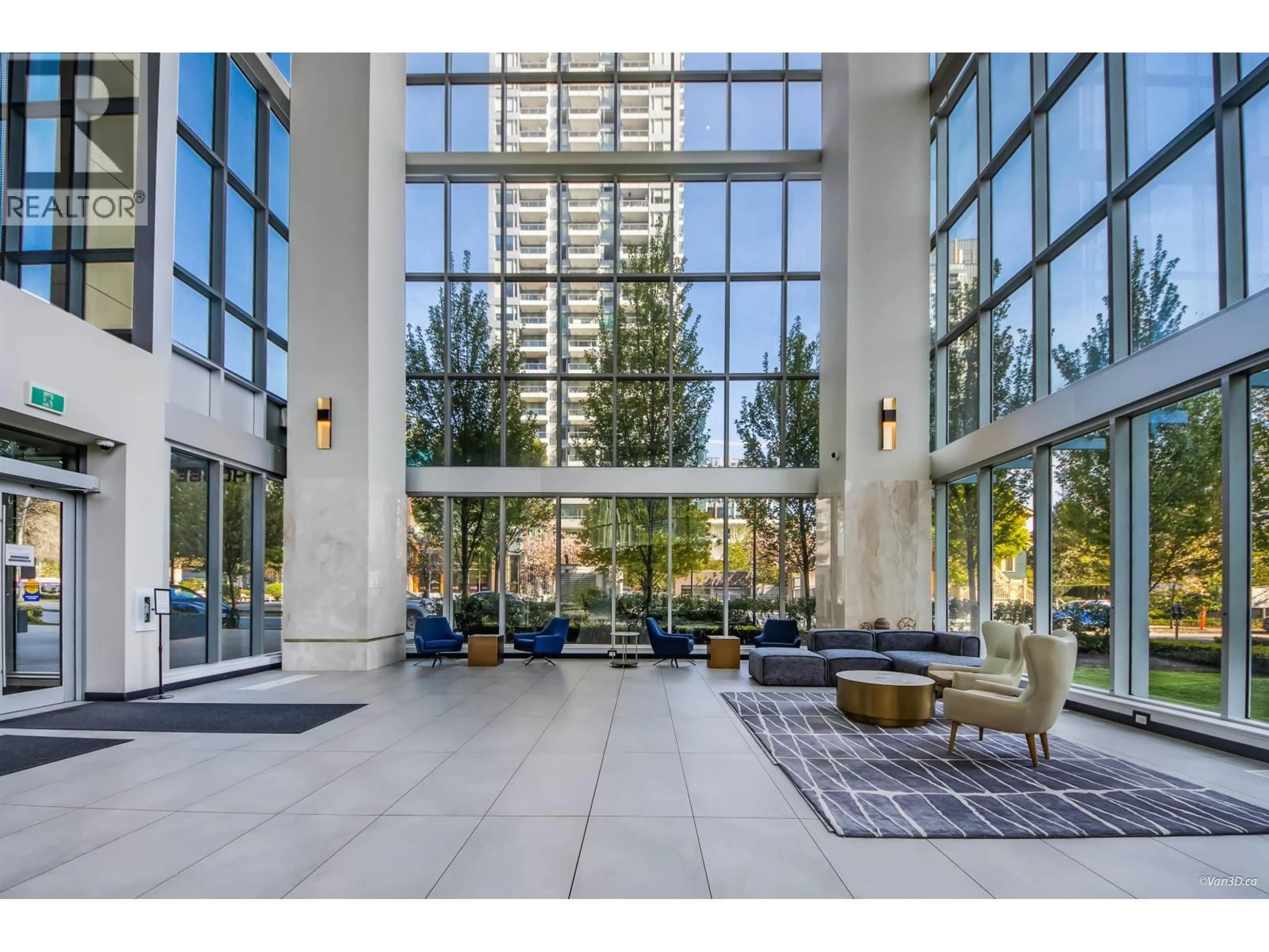 Indoor foyer for 2207 - 6383 MCKAY AVENUE, Burnaby British Columbia V5H0H8