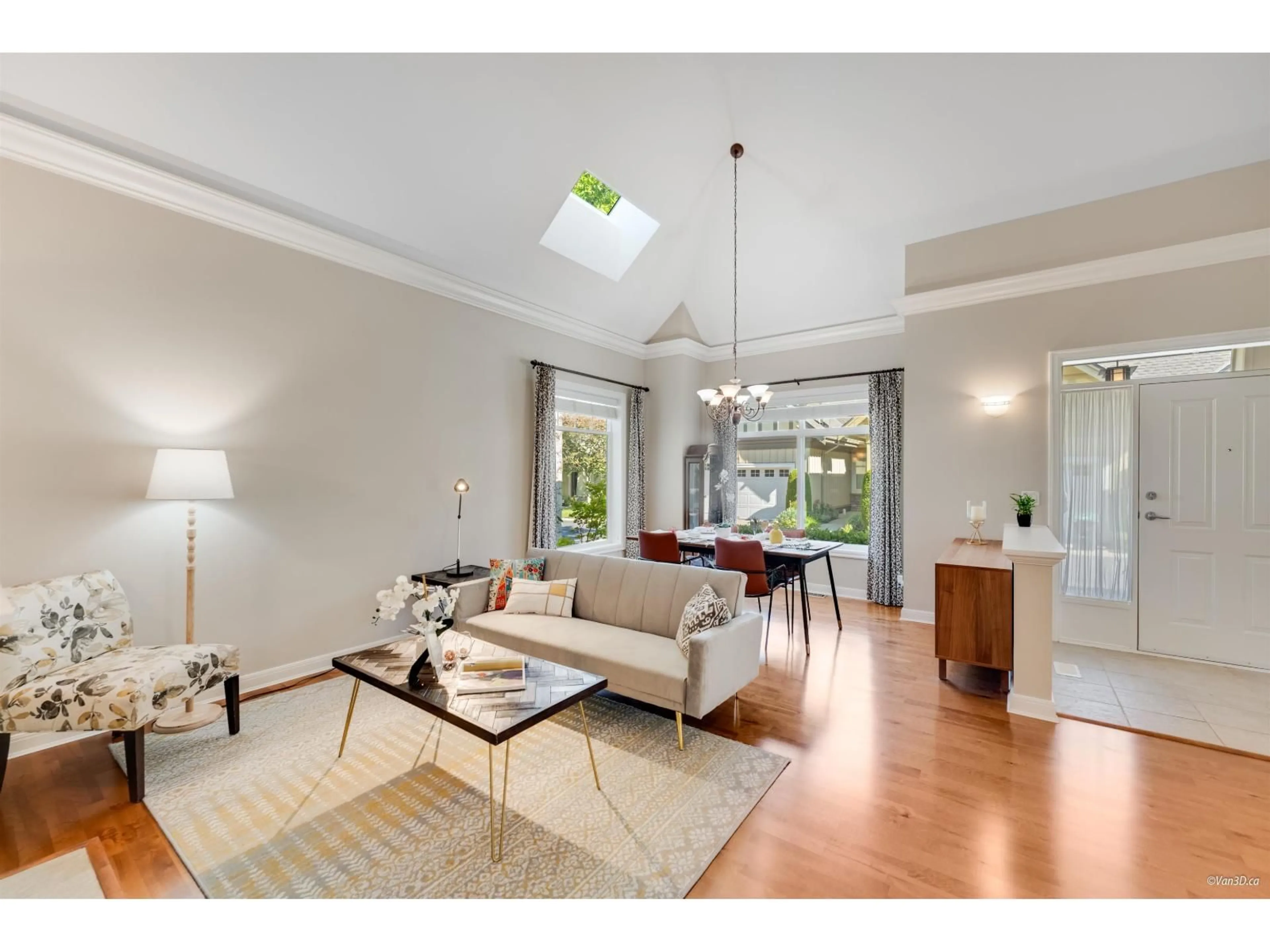 Living room with furniture, unknown for 35 - 14968 24 AVENUE, Surrey British Columbia V4A9Y5