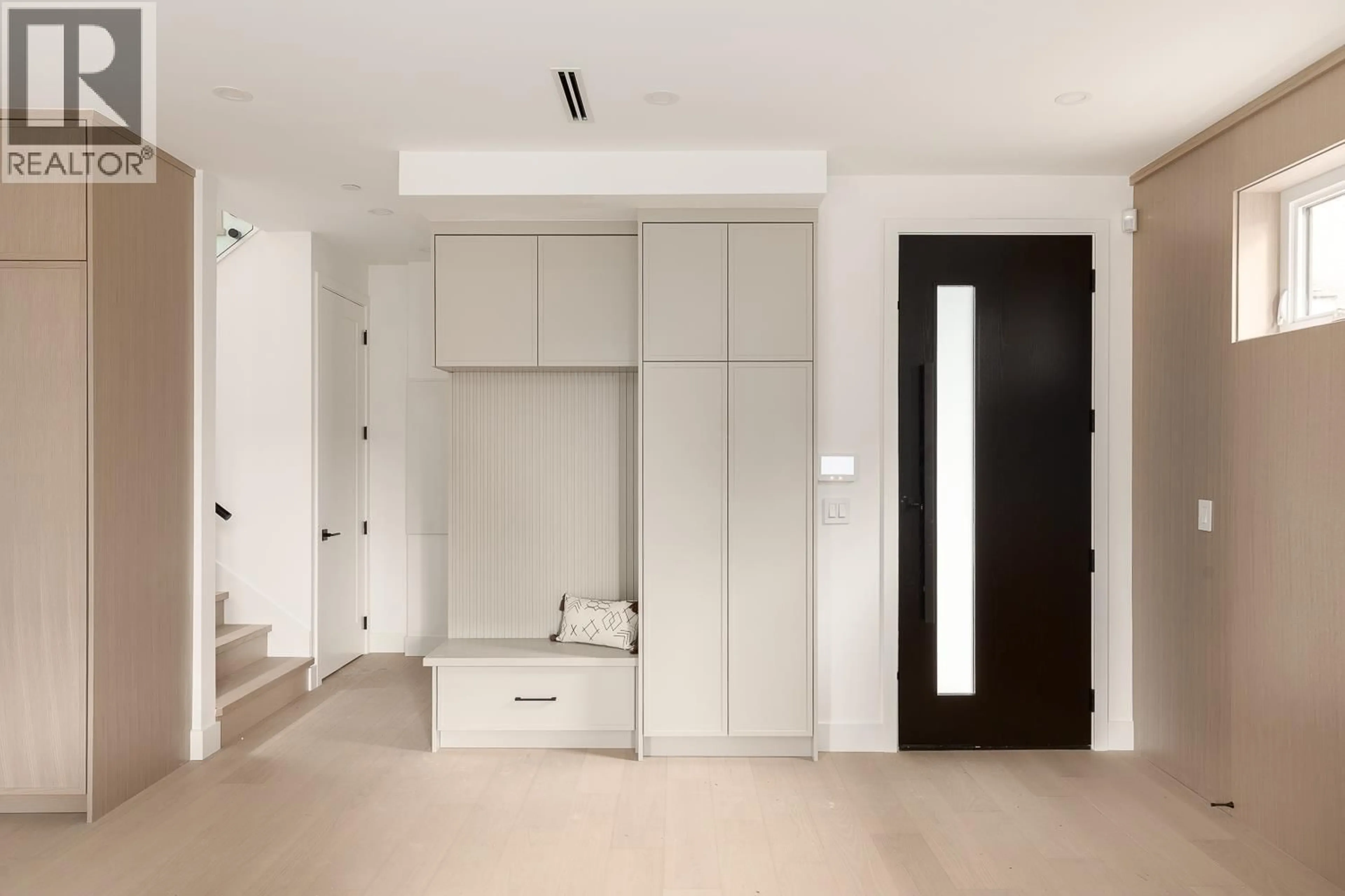 Unknown for 2 - 475 20TH AVENUE, Vancouver British Columbia V5Y2C7