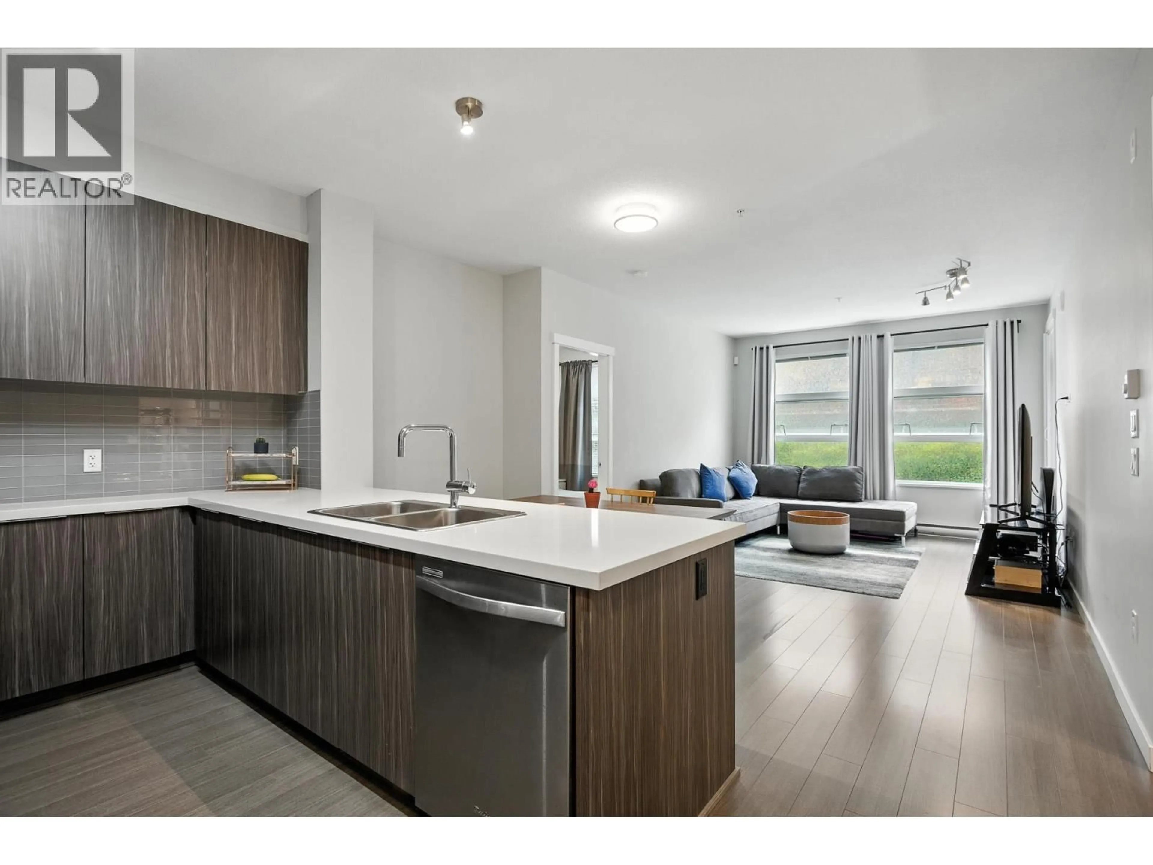 Open concept kitchen, unknown for 104 - 607 COTTONWOOD AVENUE, Coquitlam British Columbia V3J0H1