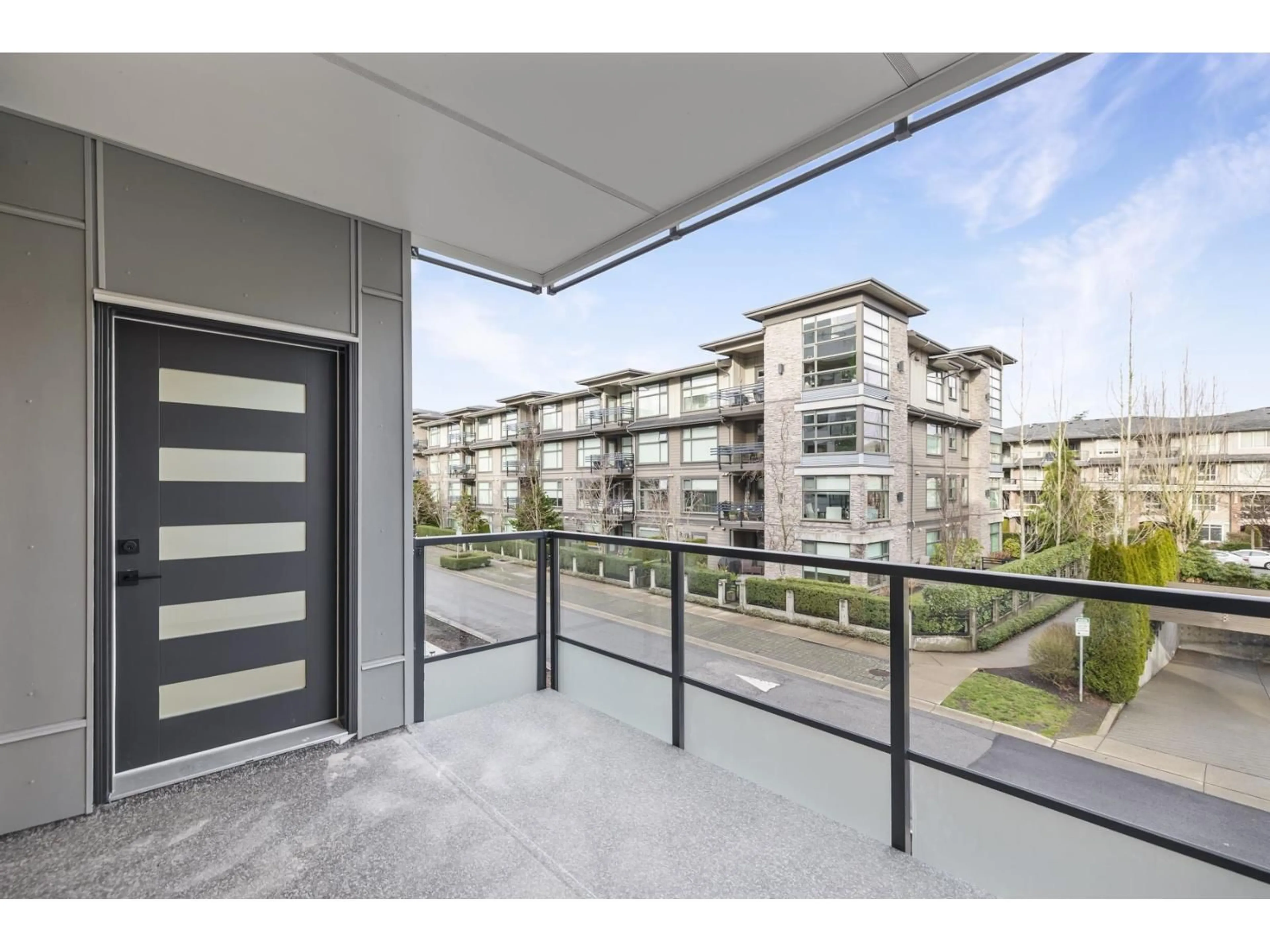 Balcony in the apartment, unknown for 203 - 15353 17 AVENUE, Surrey British Columbia V4A1T8