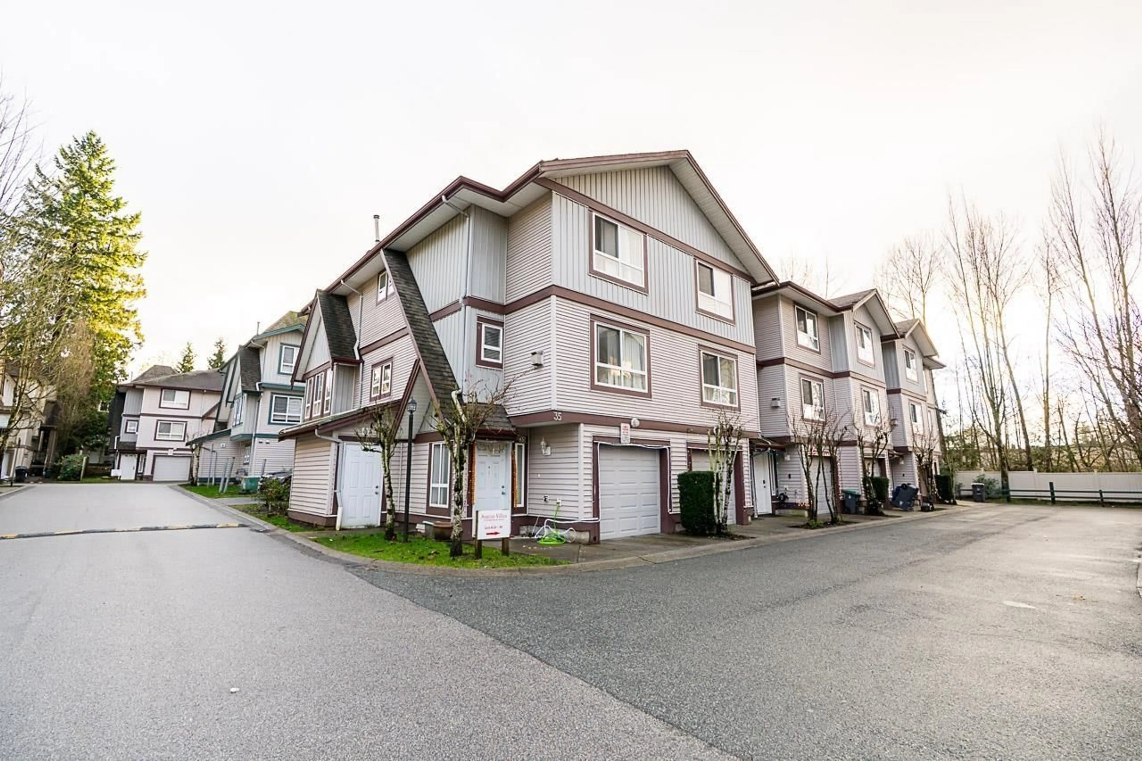 Unknown for 35 - 12730 66 AVENUE, Surrey British Columbia V3W1P3