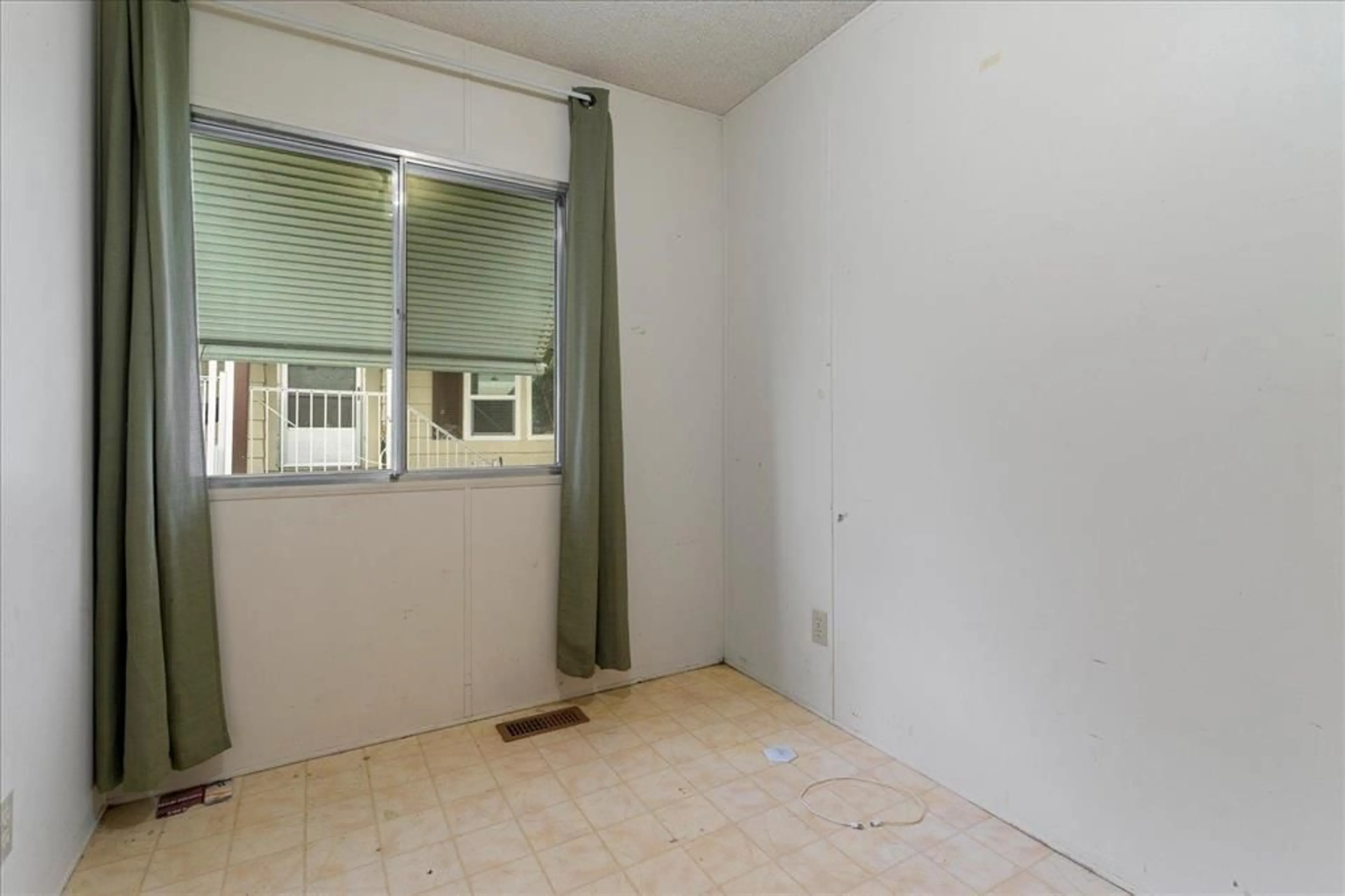 A pic of a room for 91 - 3300 HORN STREET, Abbotsford British Columbia V2S7Y6