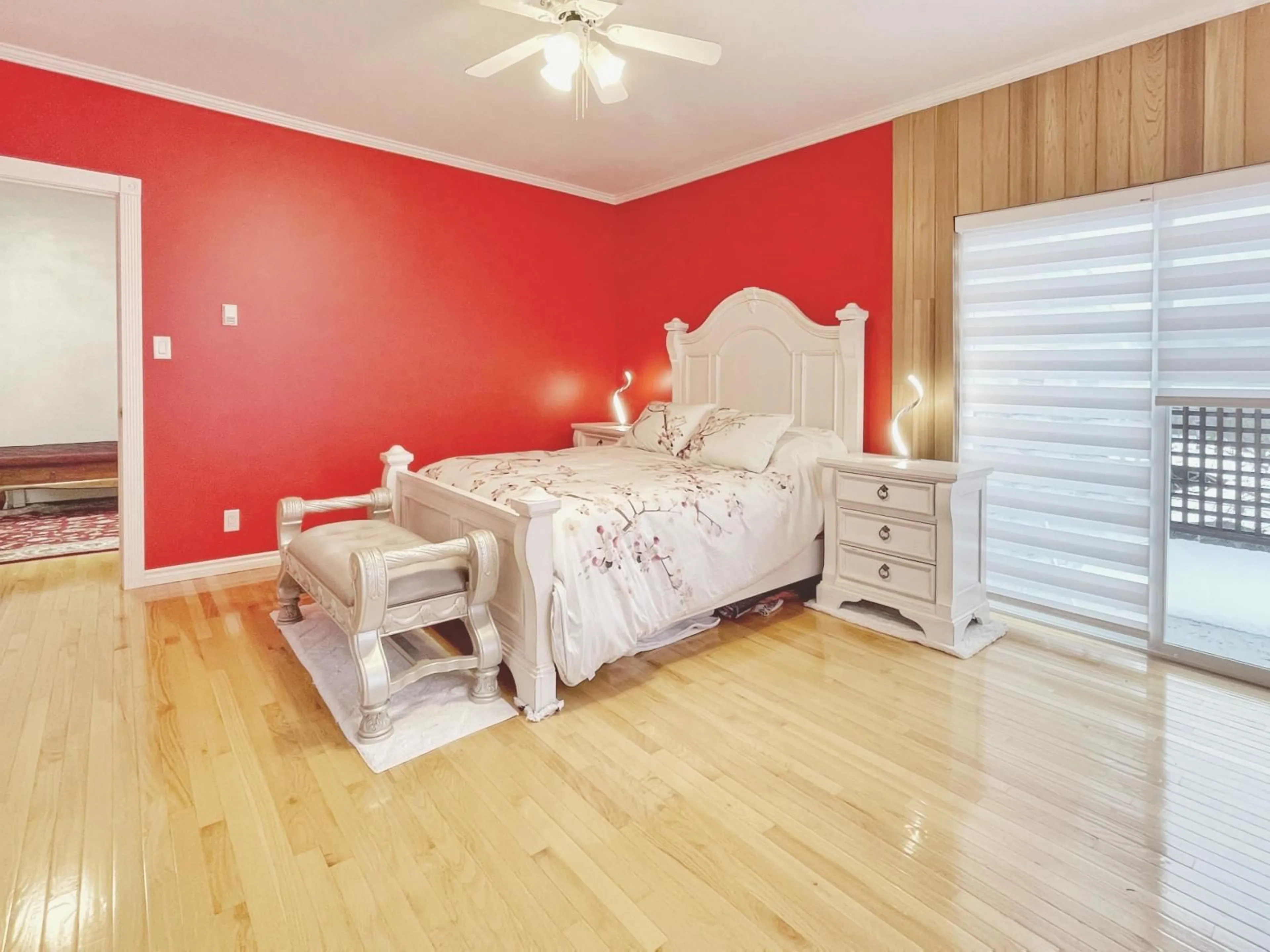 Bedroom with bed, wood/laminate floor for 31228 BRIDGE STREET, Yale British Columbia V0K2S0