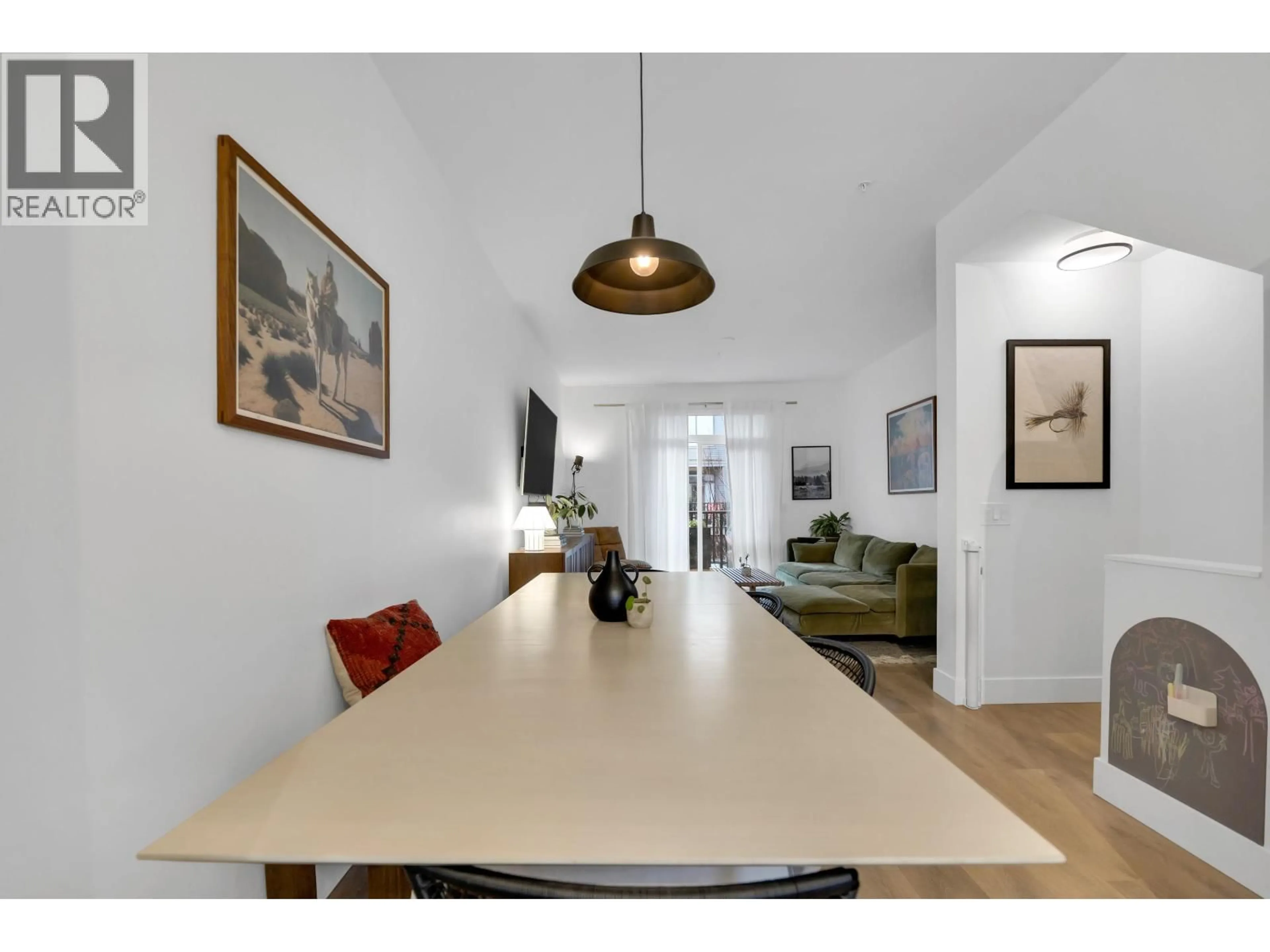 Unknown for 1379 MARINASIDE PLACE, Squamish British Columbia V8B1A8