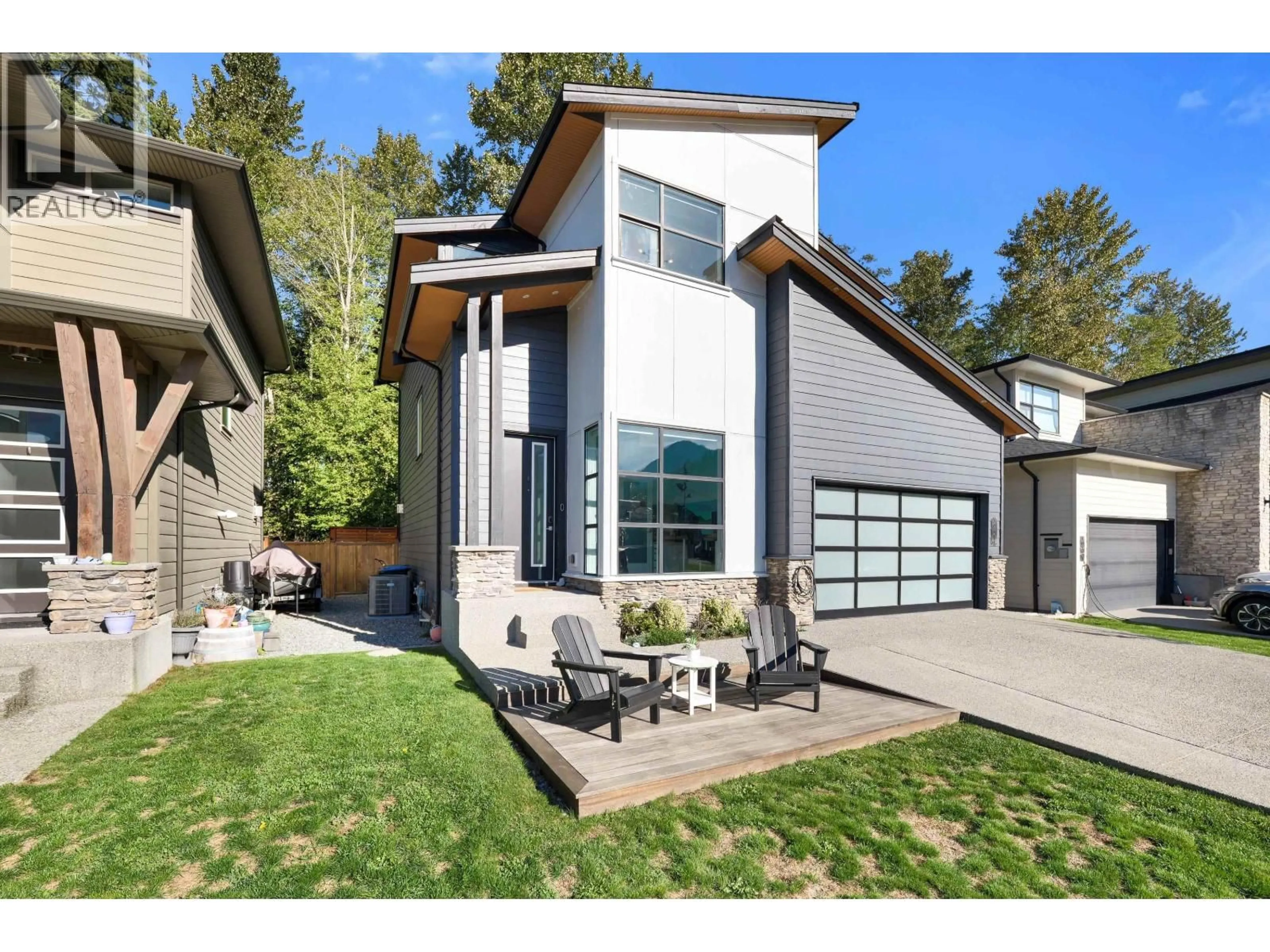 Home with brick exterior material, street for 39349 FALCON CRESCENT, Squamish British Columbia V8B0Y9