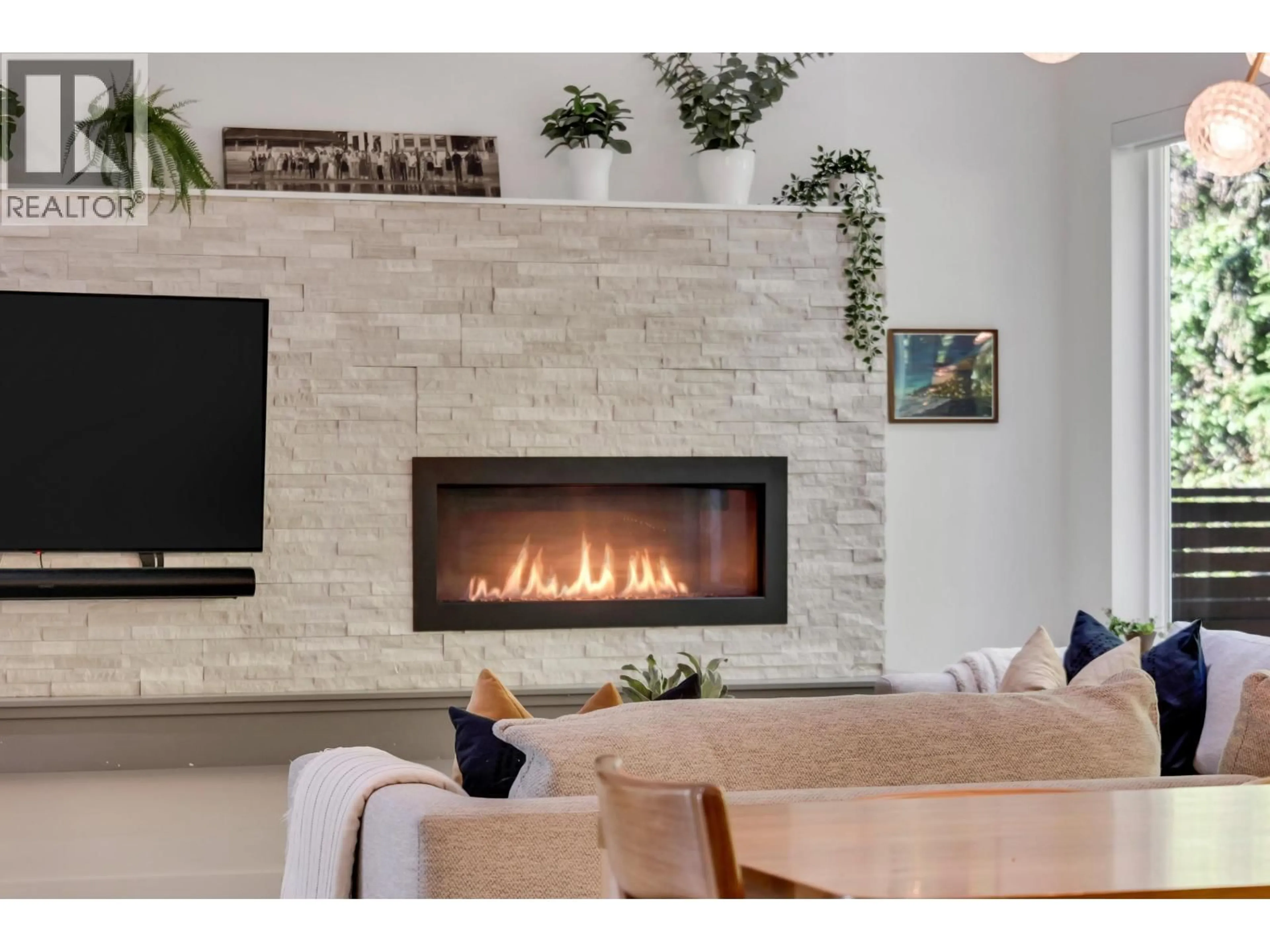 Unknown for 39349 FALCON CRESCENT, Squamish British Columbia V8B0Y9