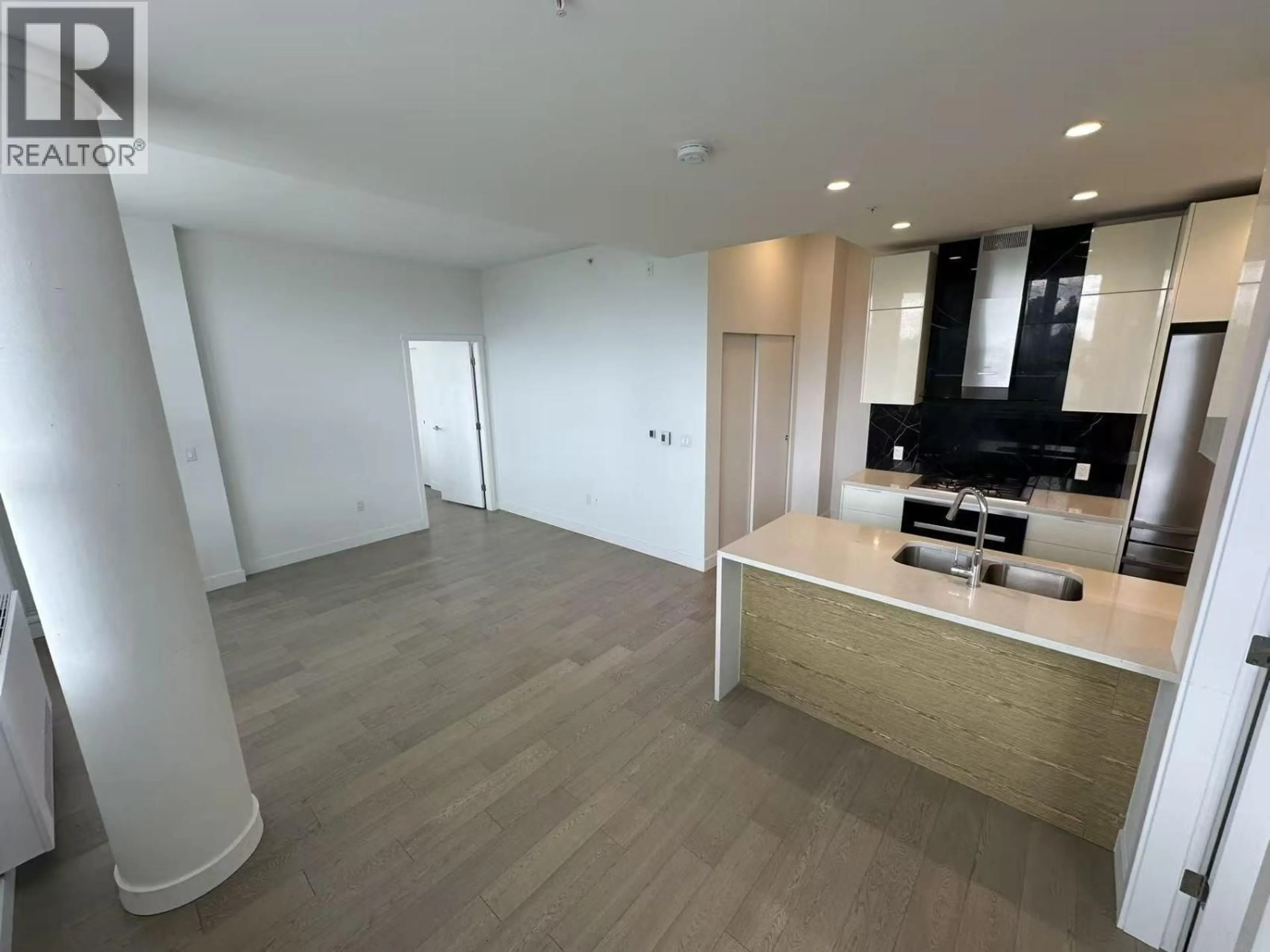 A pic of a room for 406 - 6733 CAMBIE STREET, Vancouver British Columbia V6P3H1