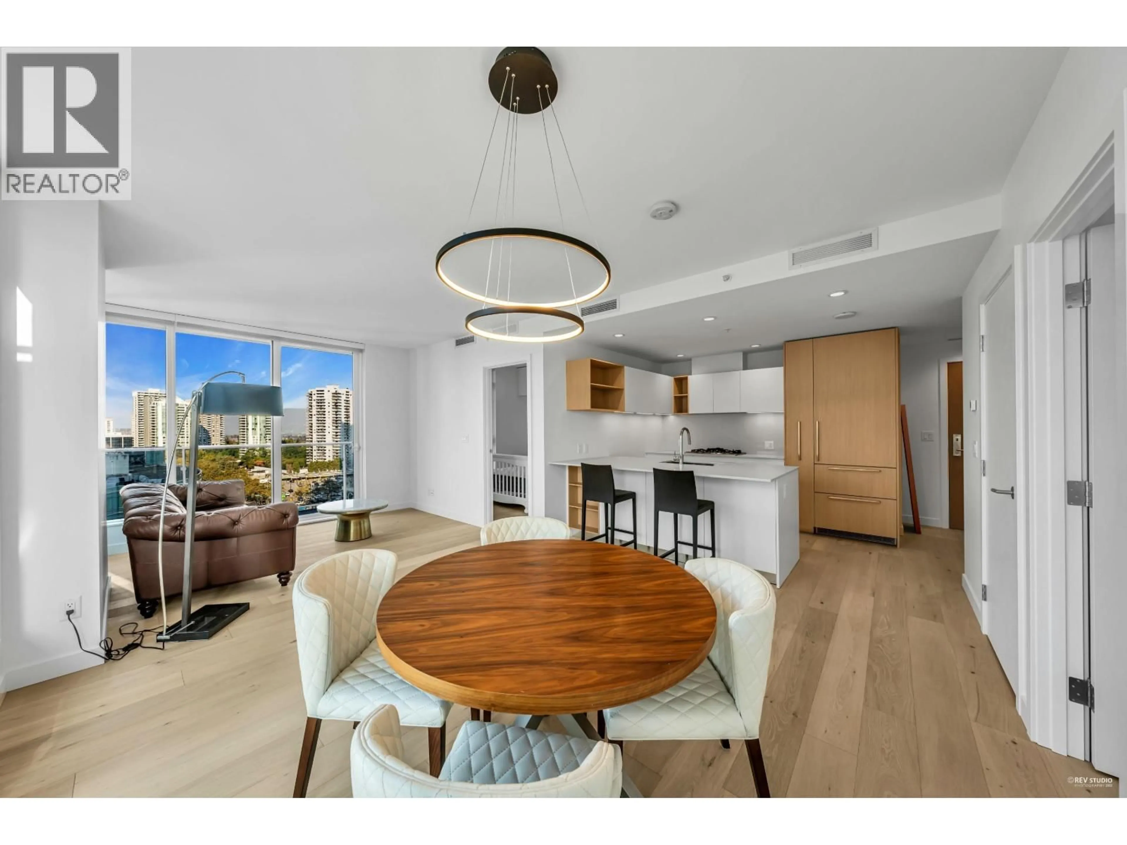 Open concept kitchen, wood/laminate floor for 1004 - 6000 MCKAY AVENUE, Burnaby British Columbia V5H0K2