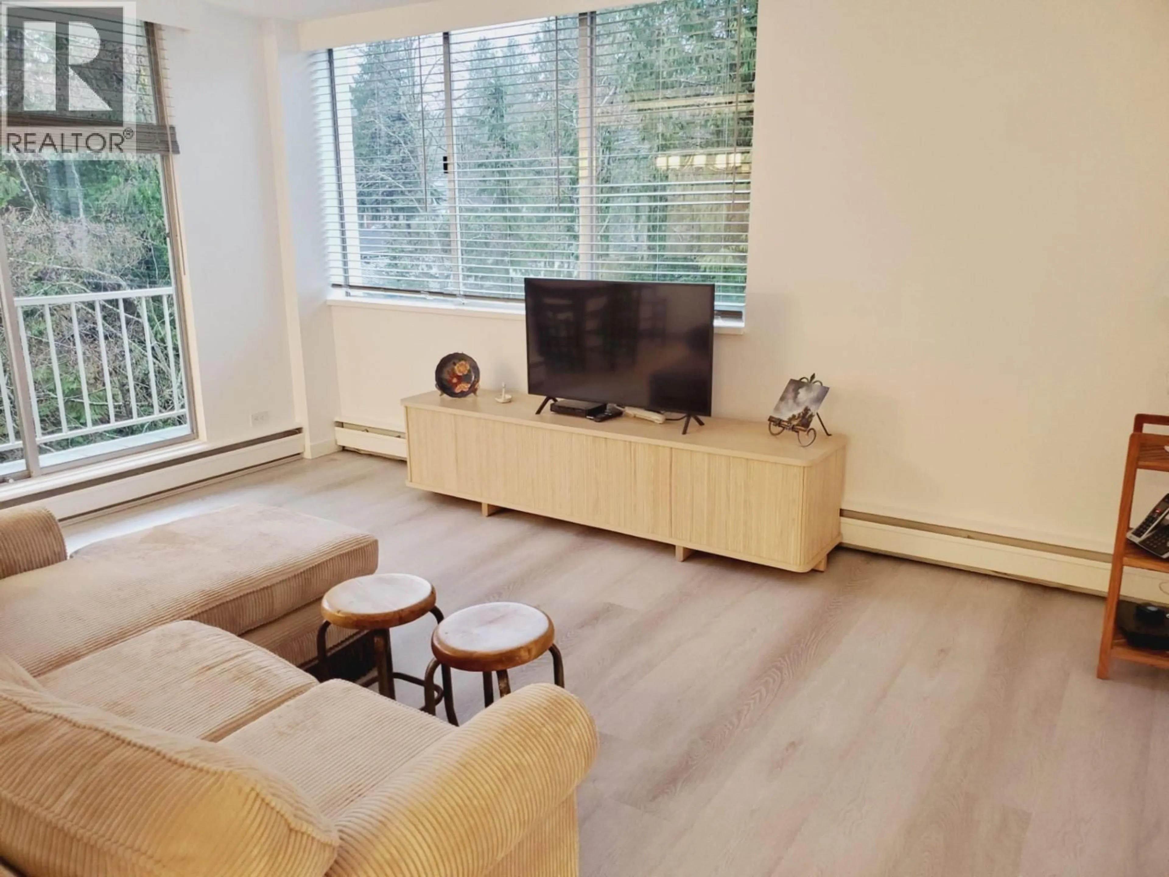 Living room with furniture, floor is not visible for 503 - 1785 ESQUIMALT AVENUE, West Vancouver British Columbia V7V1R7