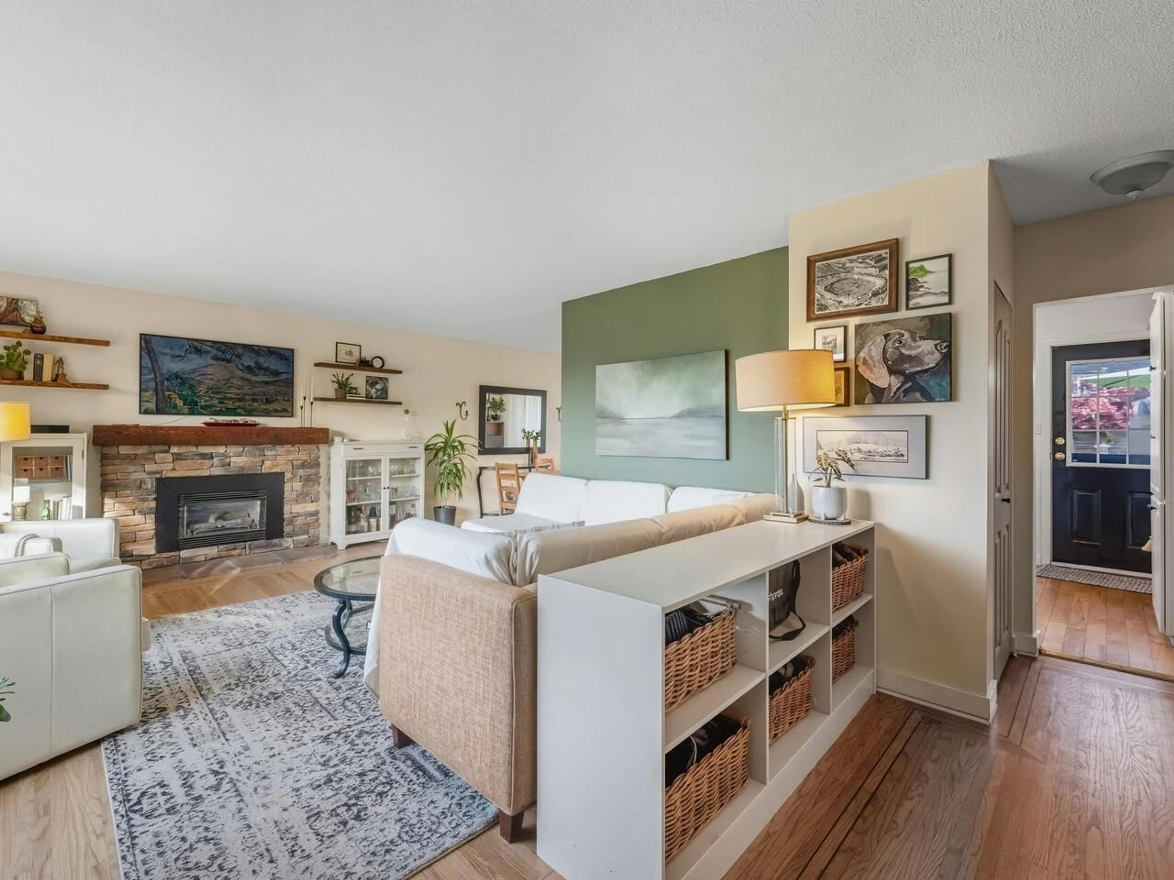 Living room with furniture, wood/laminate floor for 9492 113B STREET, Delta British Columbia V4C5G5