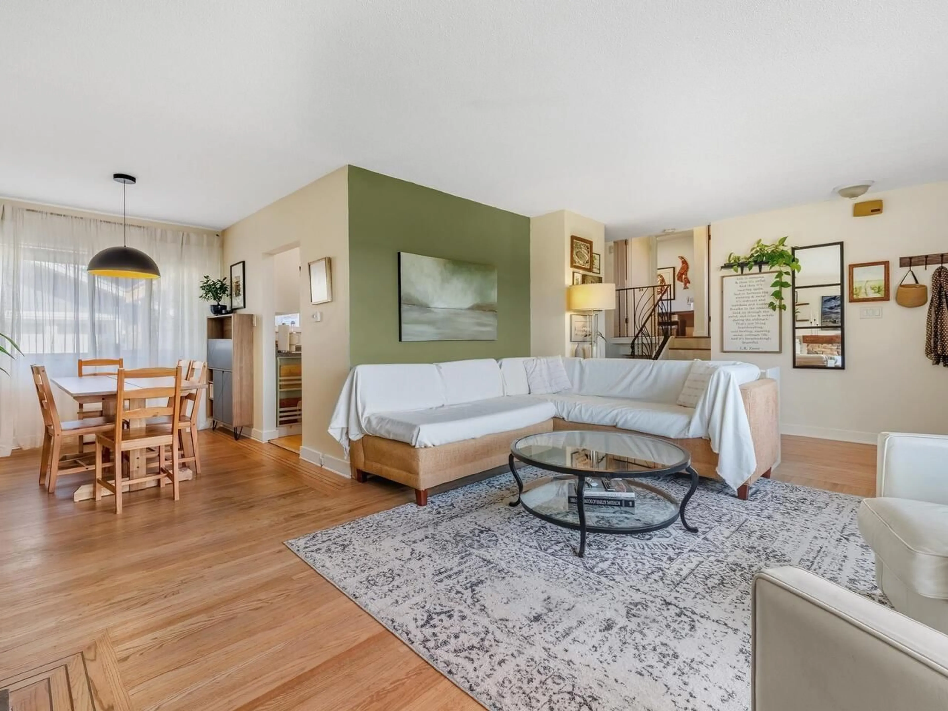 Living room with furniture, unknown for 9492 113B STREET, Delta British Columbia V4C5G5