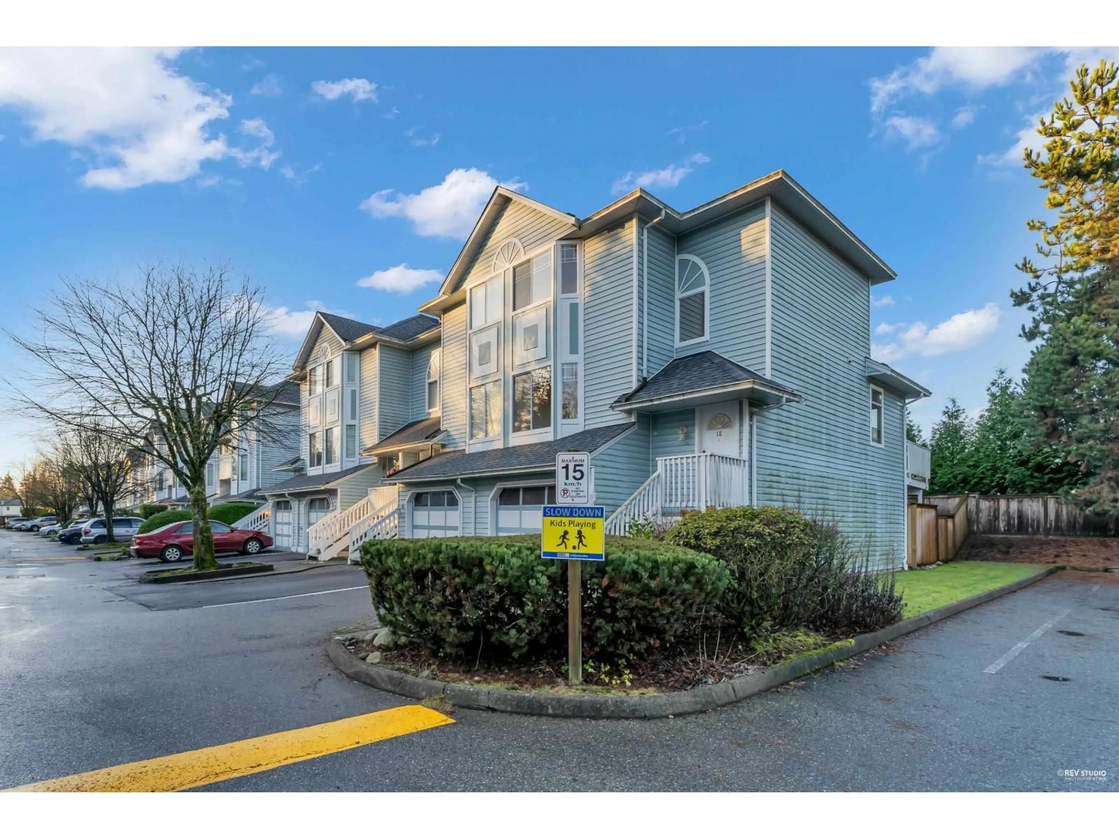 Unknown for 16 - 15550 89 AVENUE, Surrey British Columbia V3R1N1