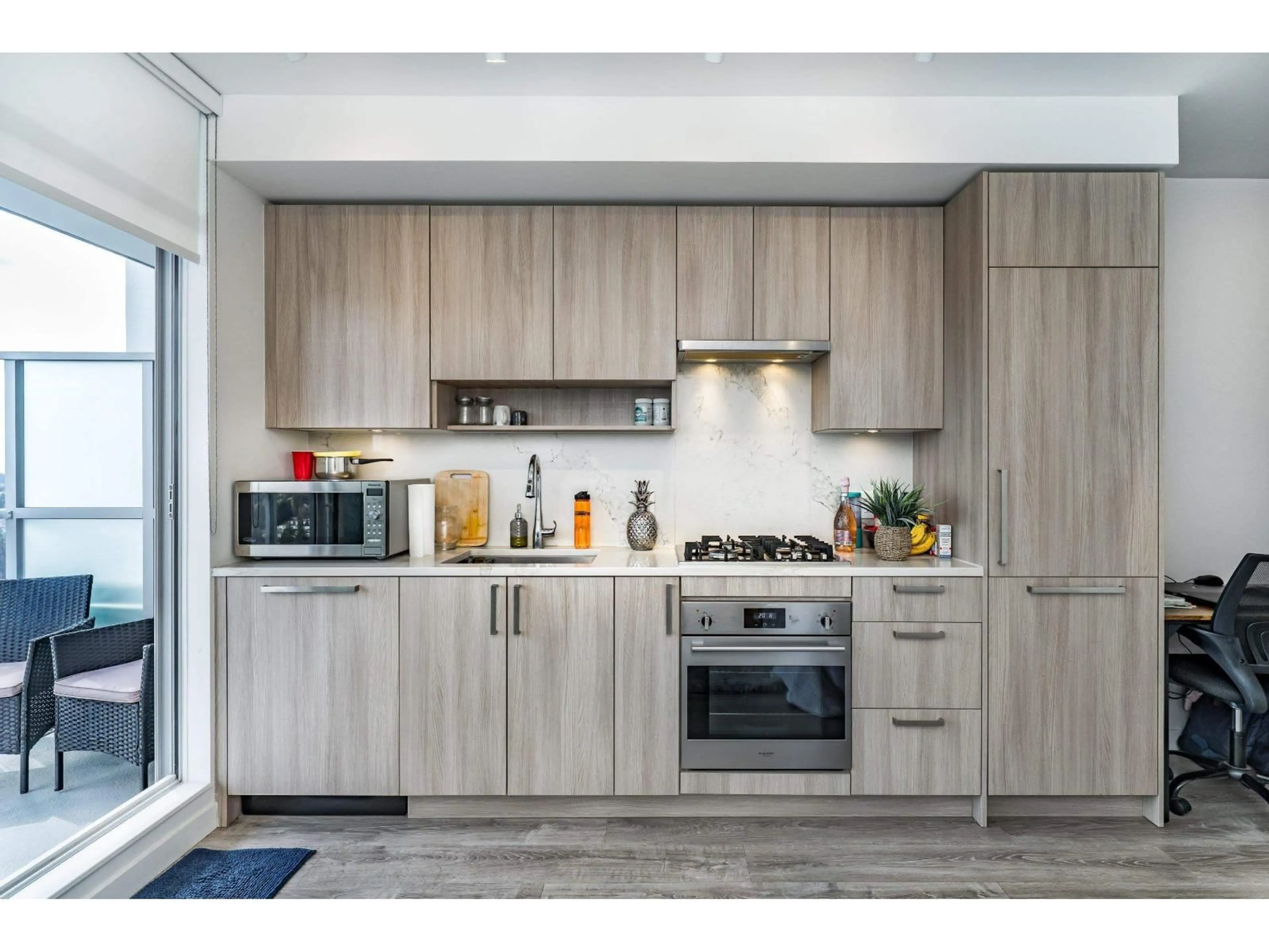 Unknown for 2809 - 13350 CENTRAL AVENUE, Surrey British Columbia V3T0S1