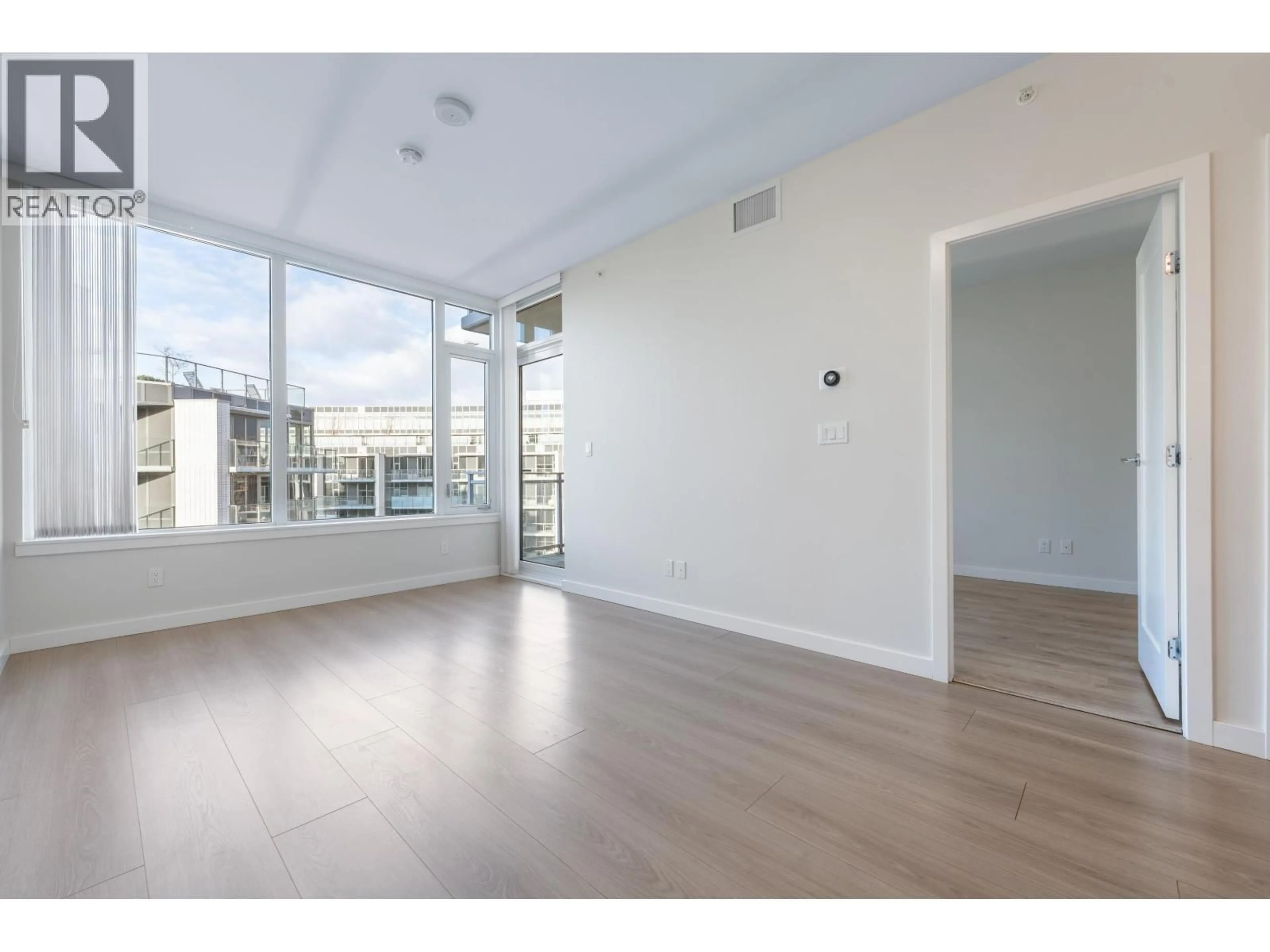 A pic of a room for 1504 - 8628 HAZELBRIDGE WAY, Richmond British Columbia V6X0R5