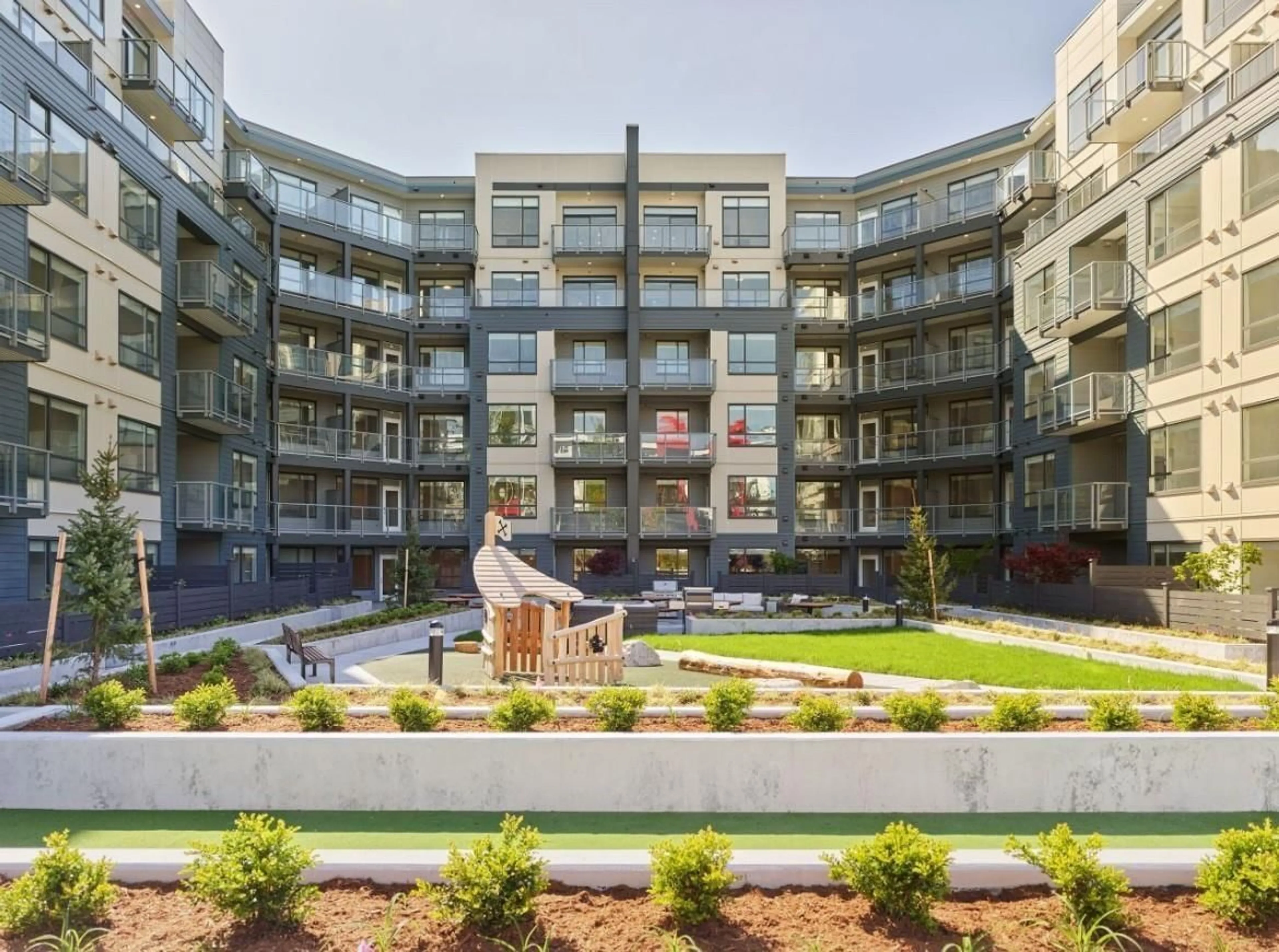 Patio, unknown for 519 - 7936 206 STREET, Langley British Columbia V2Y3X8