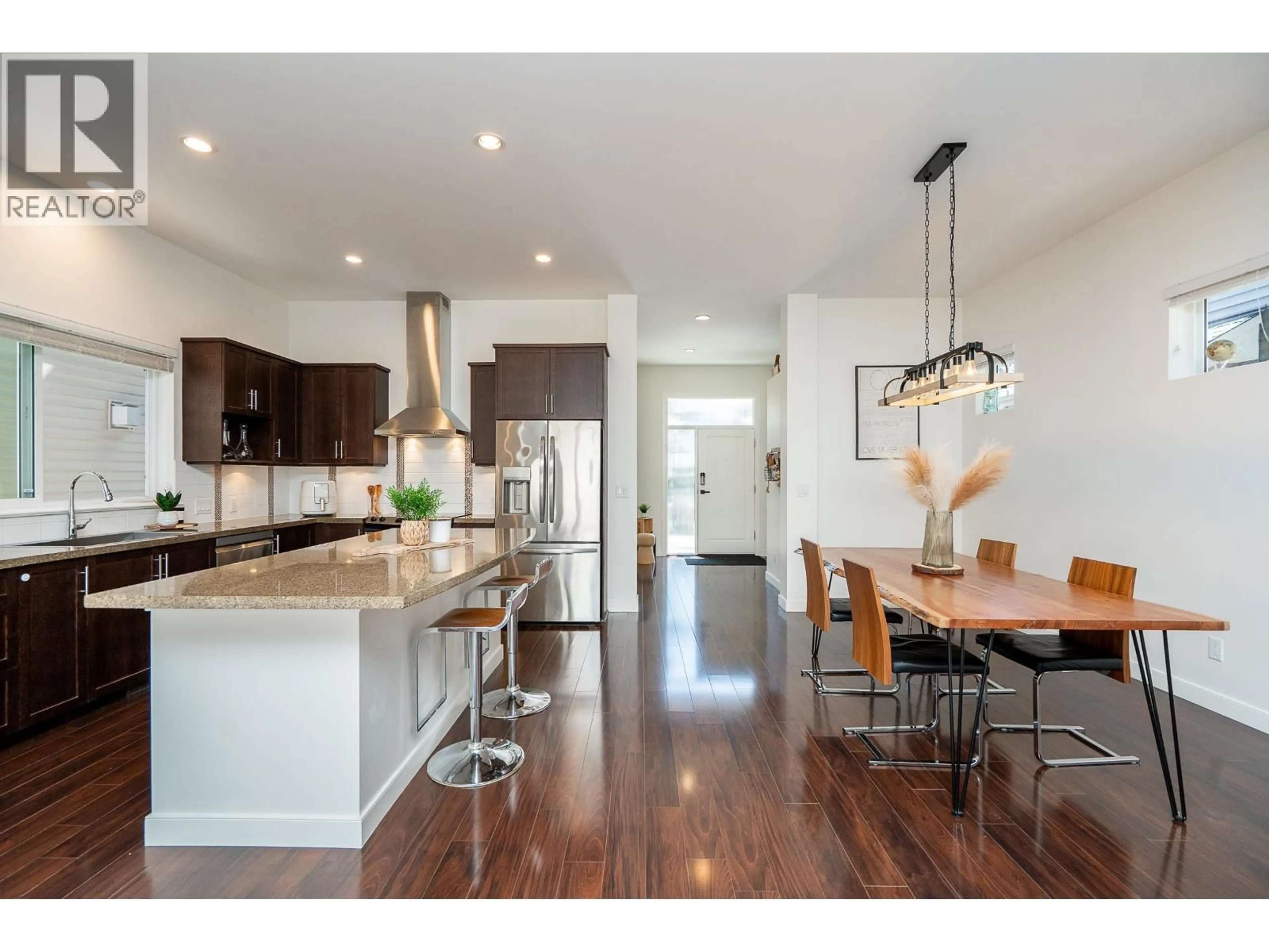 Open concept kitchen, wood/laminate floor for 3381 WATKINS AVENUE, Coquitlam British Columbia V3E0B3