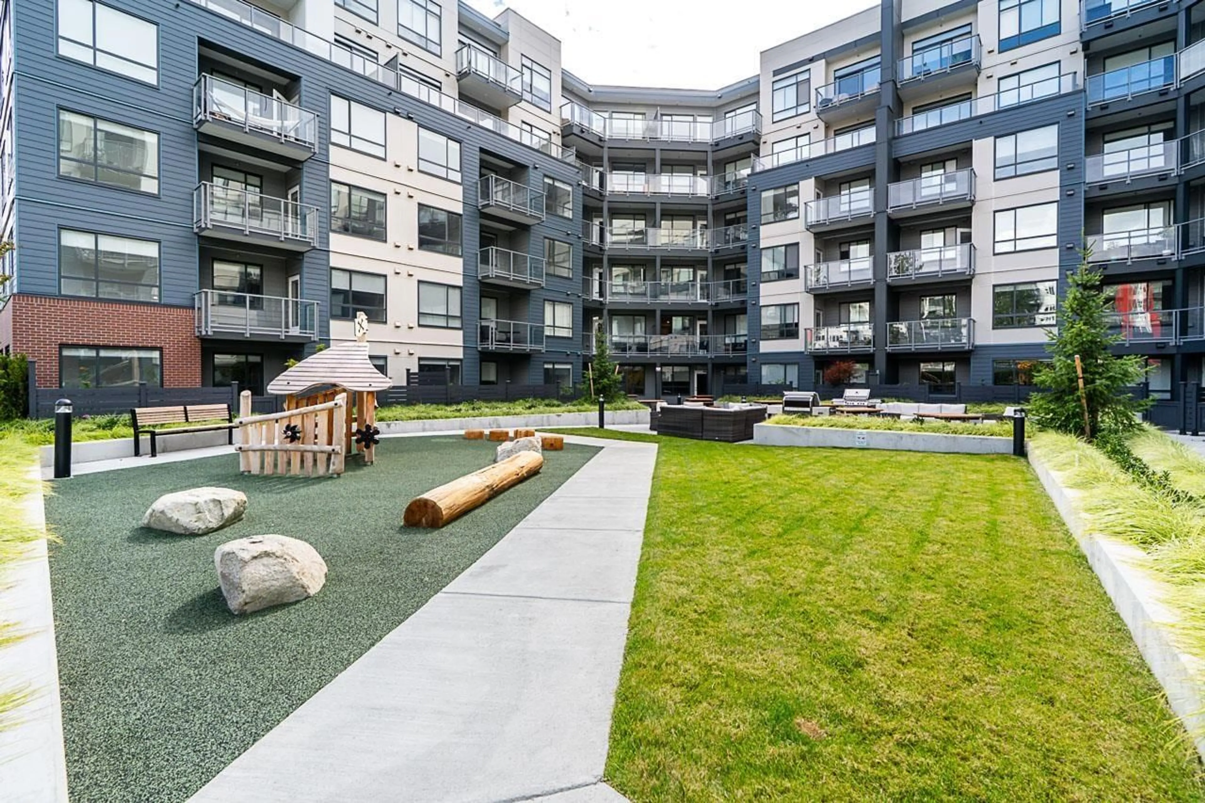 Patio, unknown for 505 - 7936 206 STREET, Langley British Columbia V2Y3X8