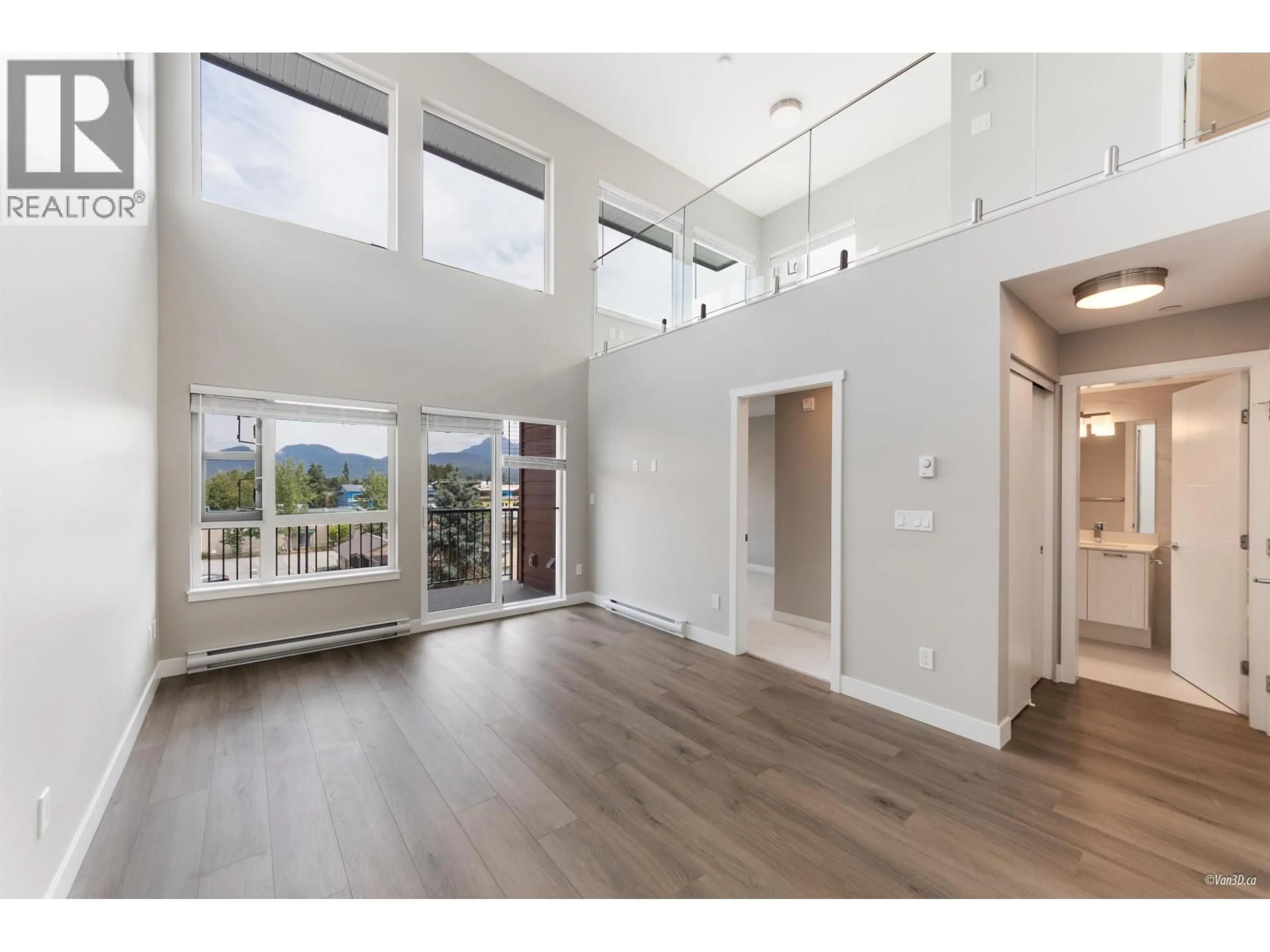 Indoor entryway for 418 - 22562 121 AVENUE, Maple Ridge British Columbia V2X3Y8