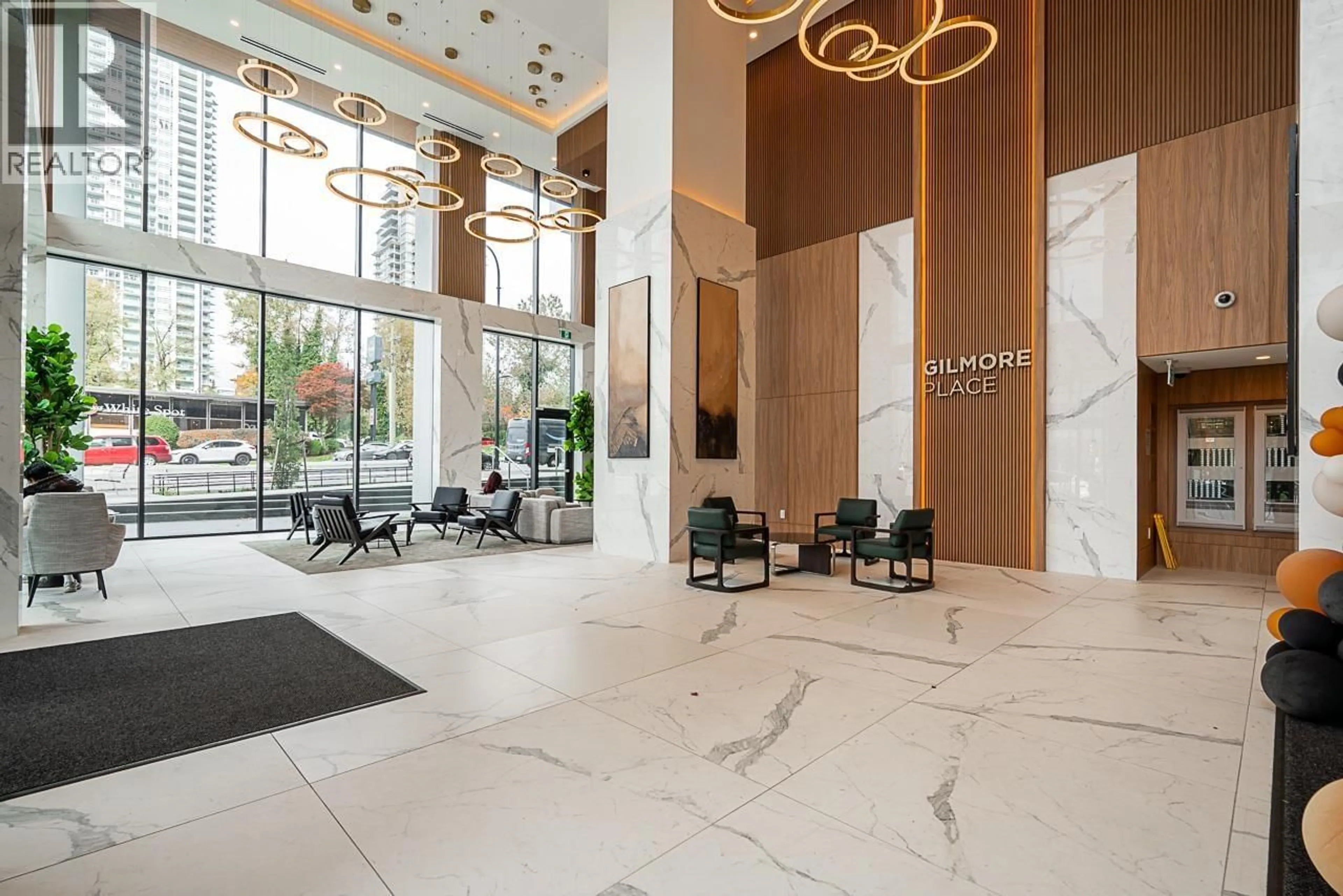 Lobby for 610 - 2108 GILMORE AVENUE, Burnaby British Columbia V5C0N8