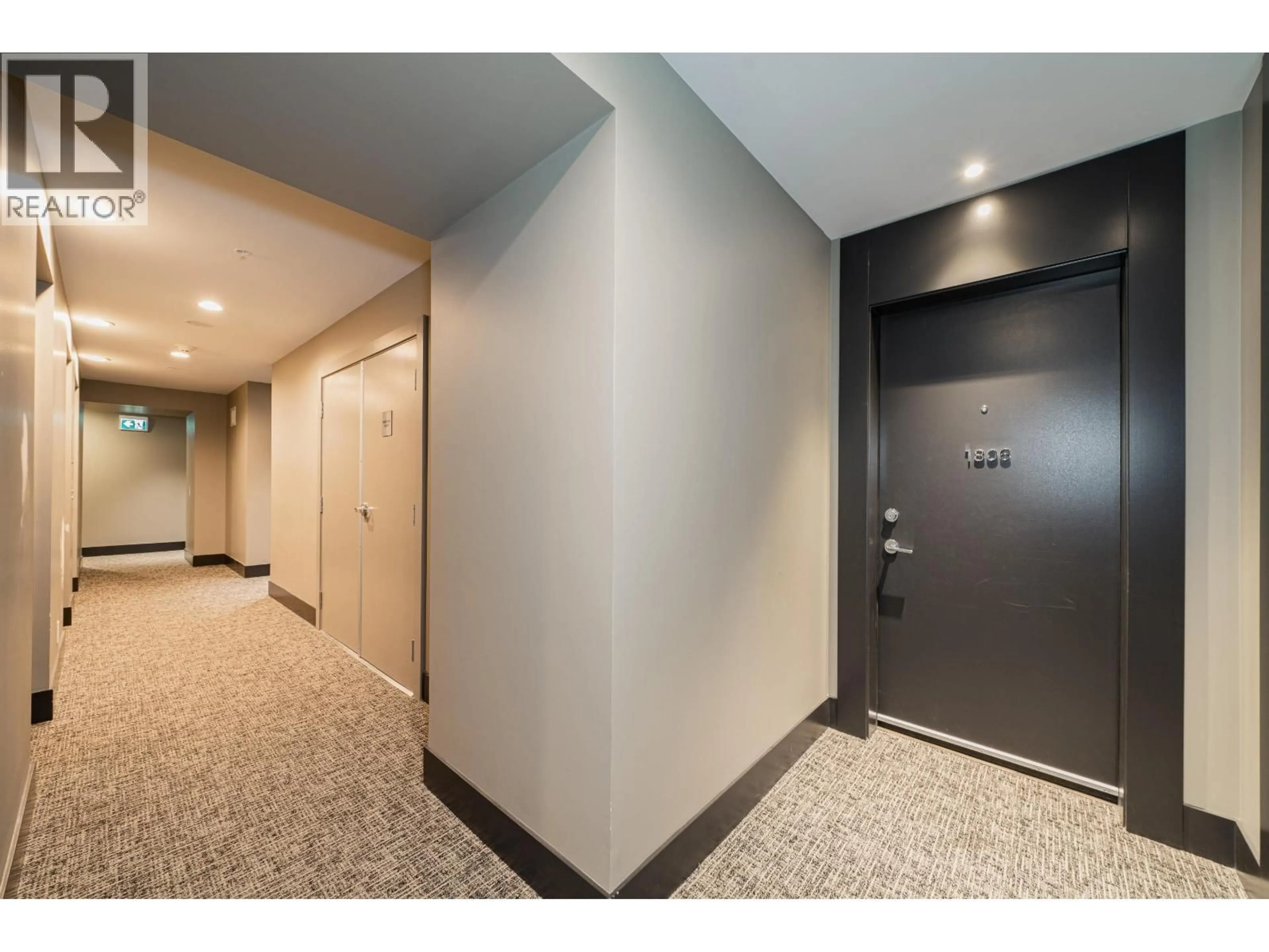 Indoor foyer for 1806 - 567 CLARKE ROAD, Coquitlam British Columbia V3J0K7