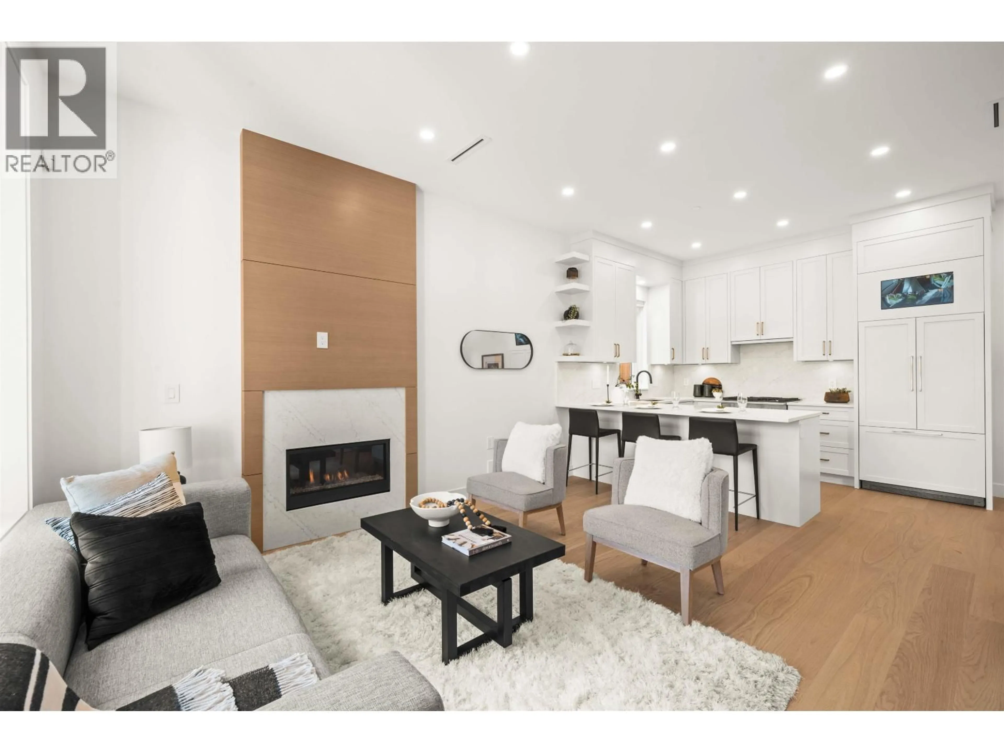 Open concept kitchen, unknown for 1 - 312 40TH AVENUE, Vancouver British Columbia V5W1L9