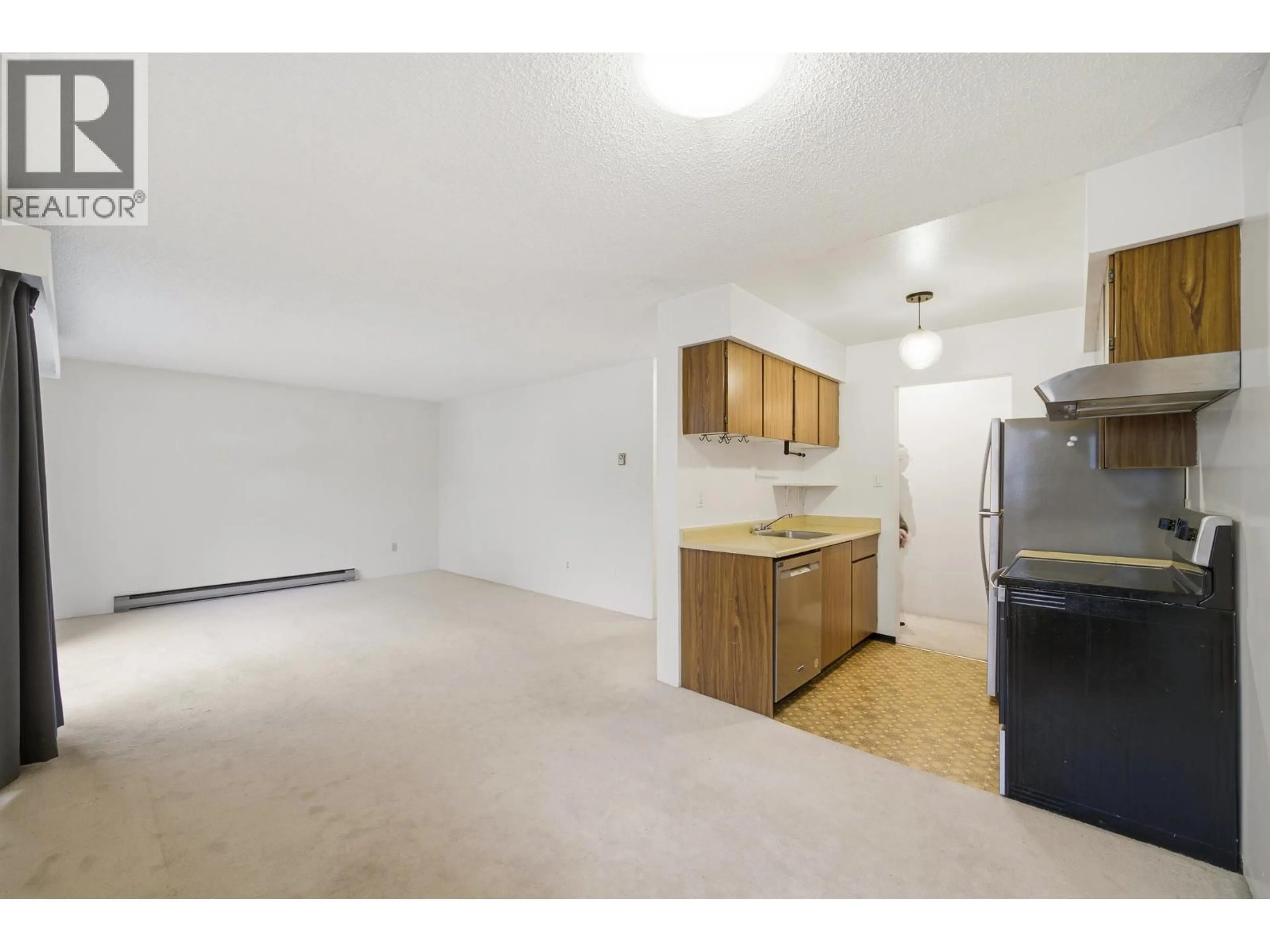 Unknown for 204 - 45 FOURTH AVENUE, New Westminster British Columbia V3L5H7