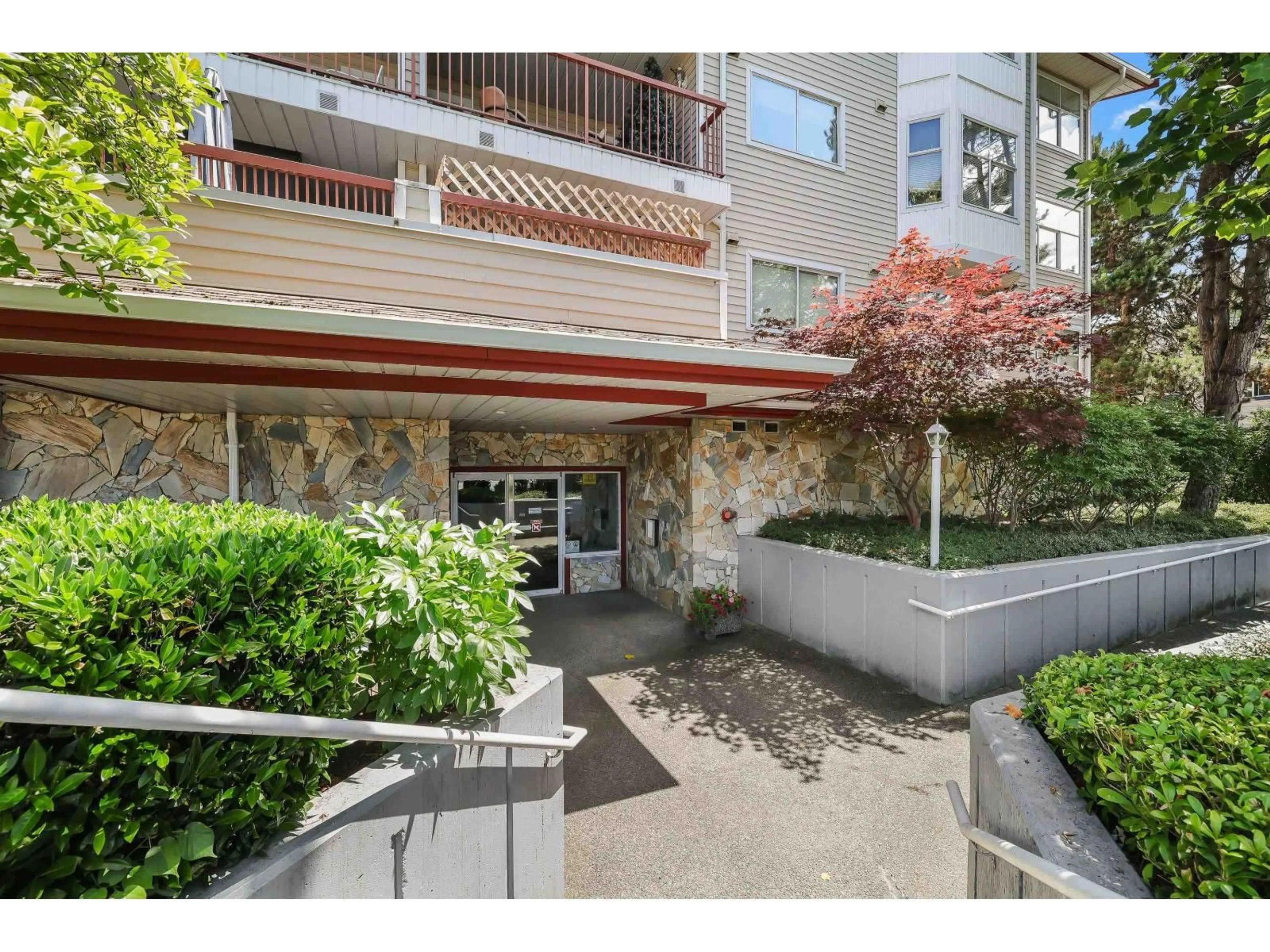 Unknown for 106 - 5776 200 STREET, Langley British Columbia V3A1M8