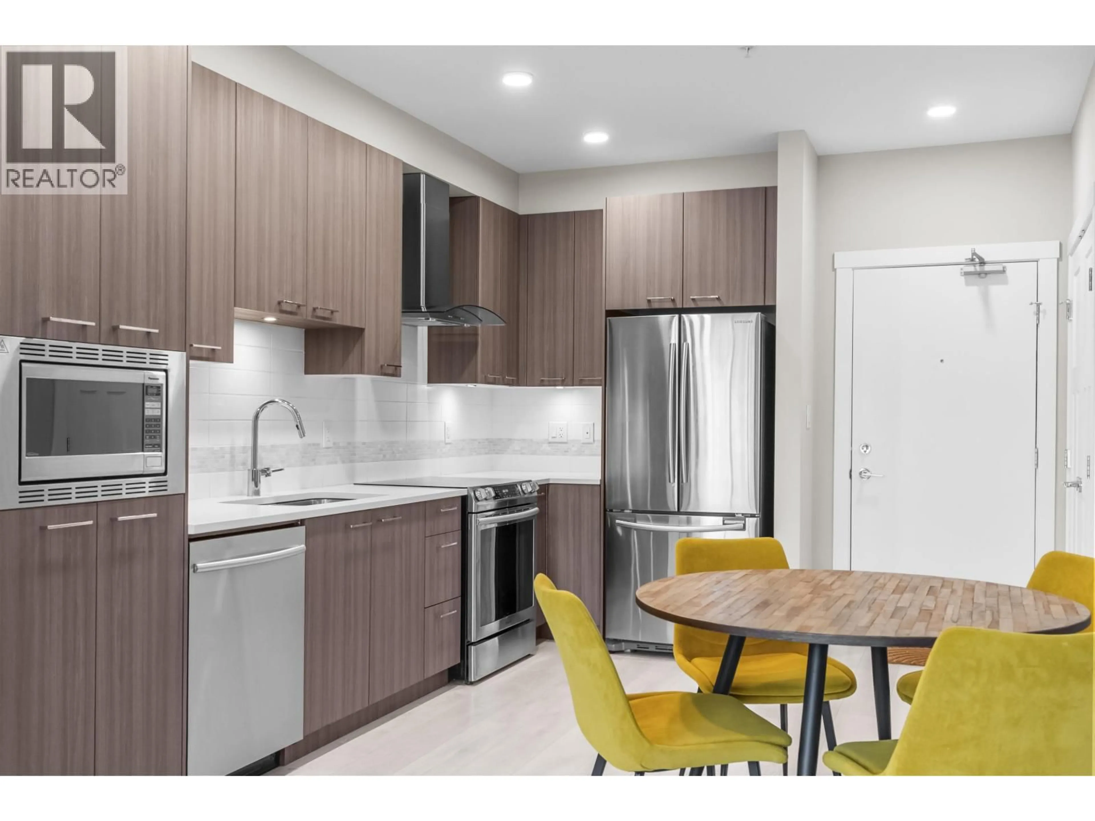 Open concept kitchen, unknown for 213 - 4690 HAWK LANE, Tsawwassen British Columbia V4M0C4