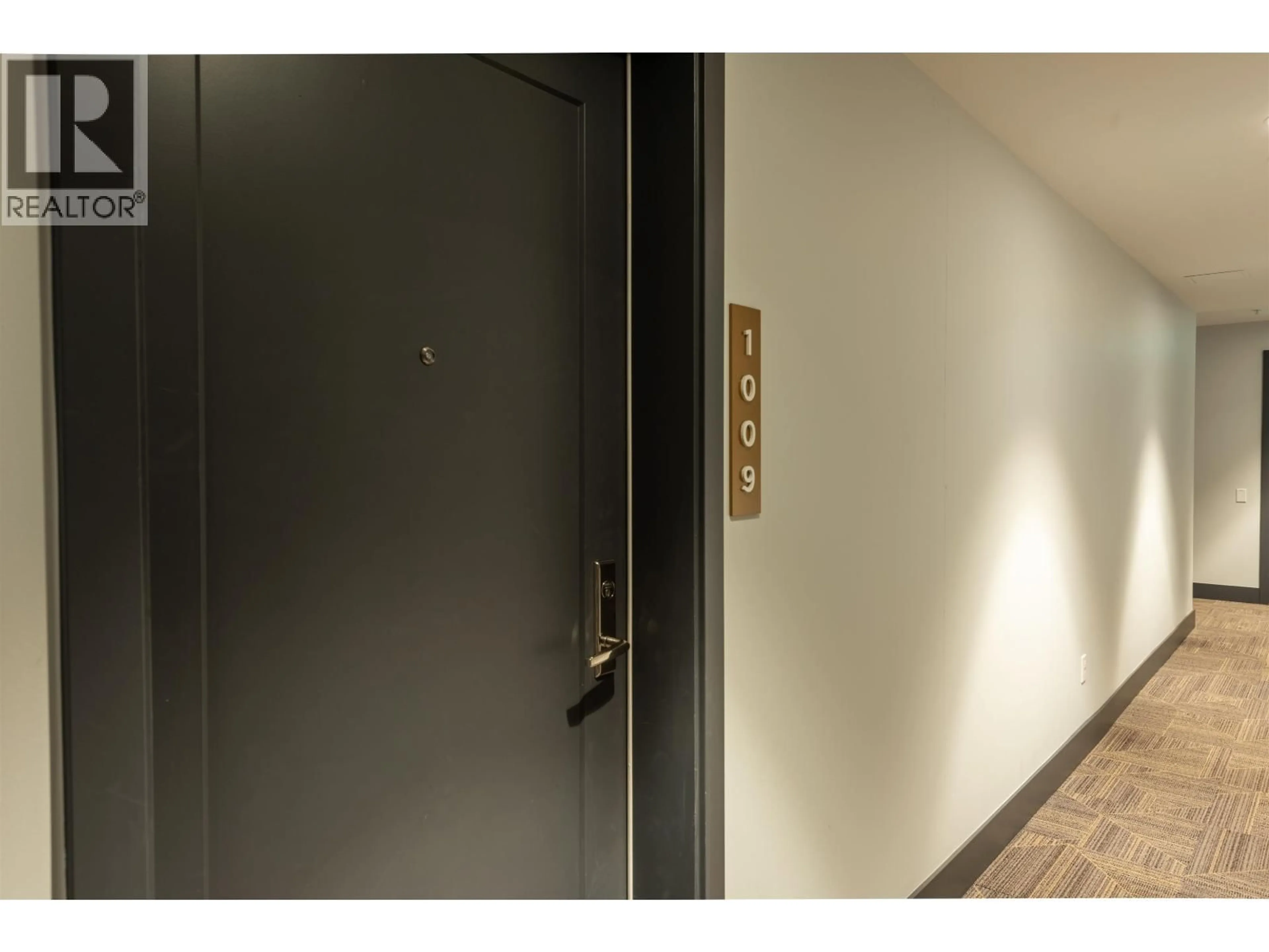 Indoor foyer for 1009 - 8133 COOK ROAD, Richmond British Columbia V6Y0L7